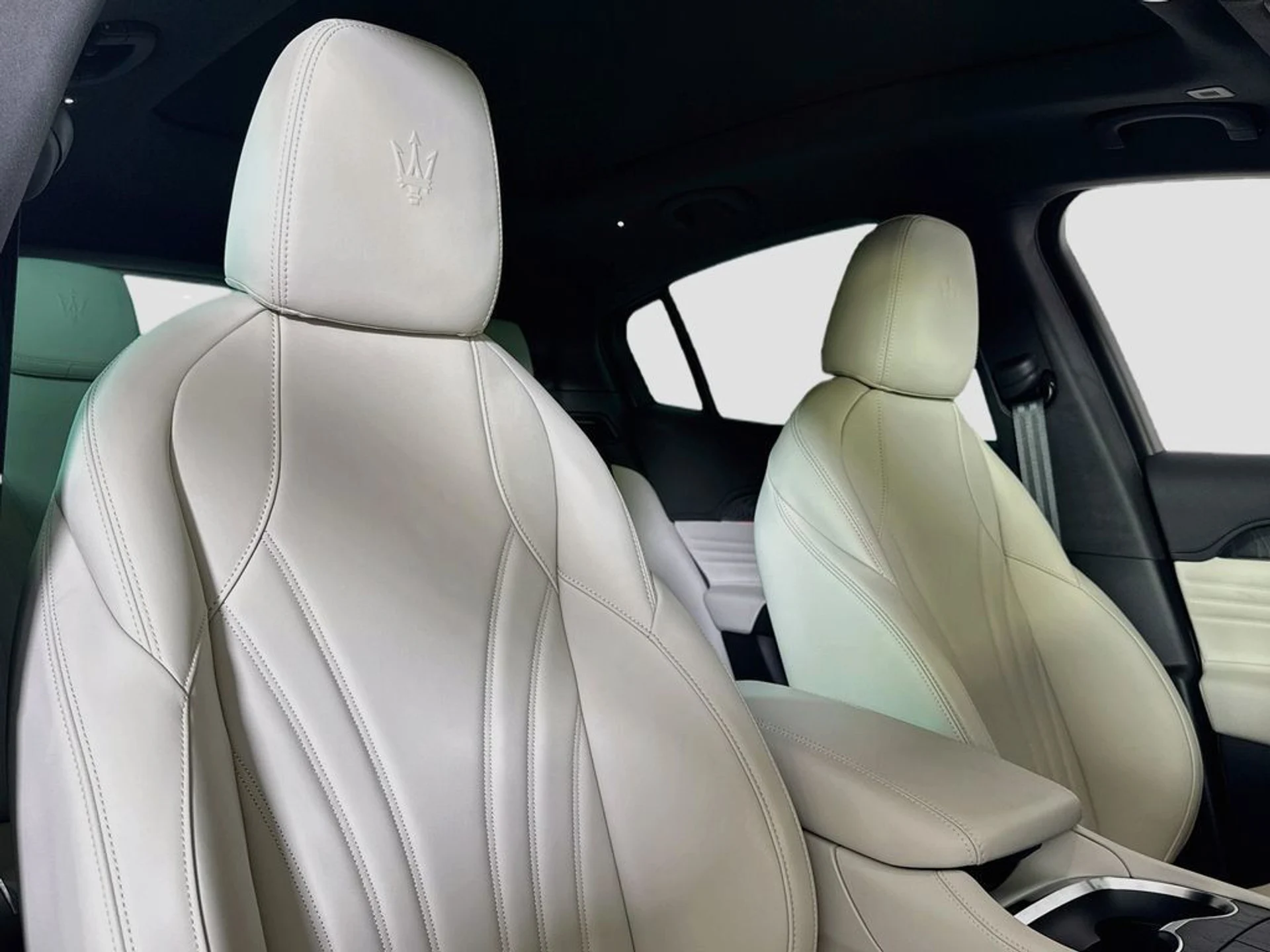 mph013_3364046934_new_2026_maserati_grecale_modenaawd_11350_23073548_15_1024_525aa7c516