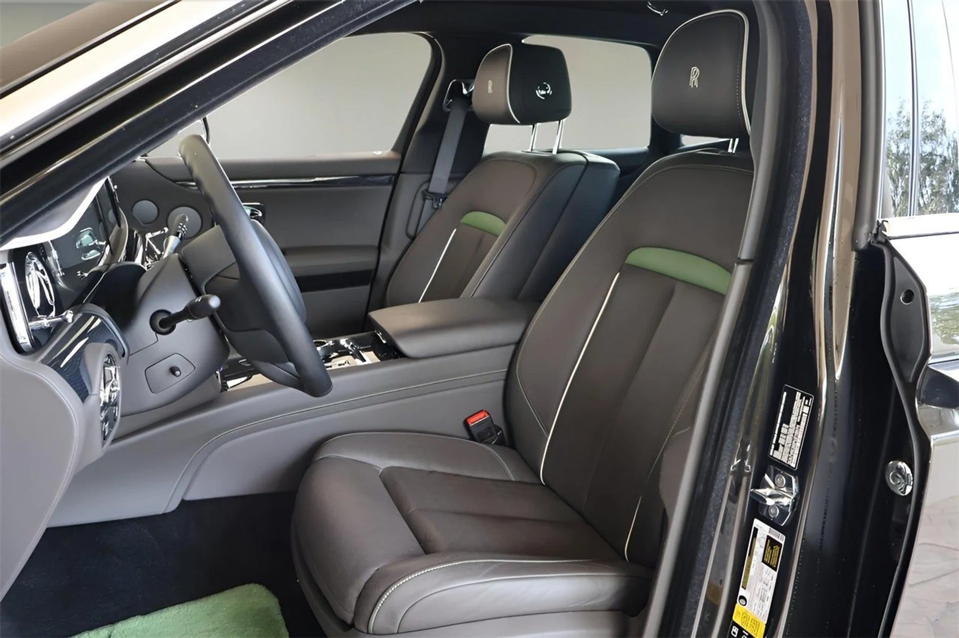 mph013_3365534793_14_02974a64a1