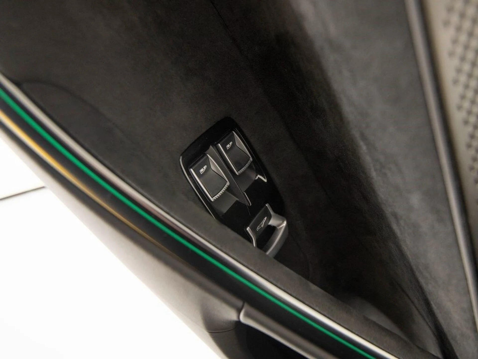 mph013_3365875562_9095b6438abc92369a46d9e436b0d69ex_78cb4e8efe