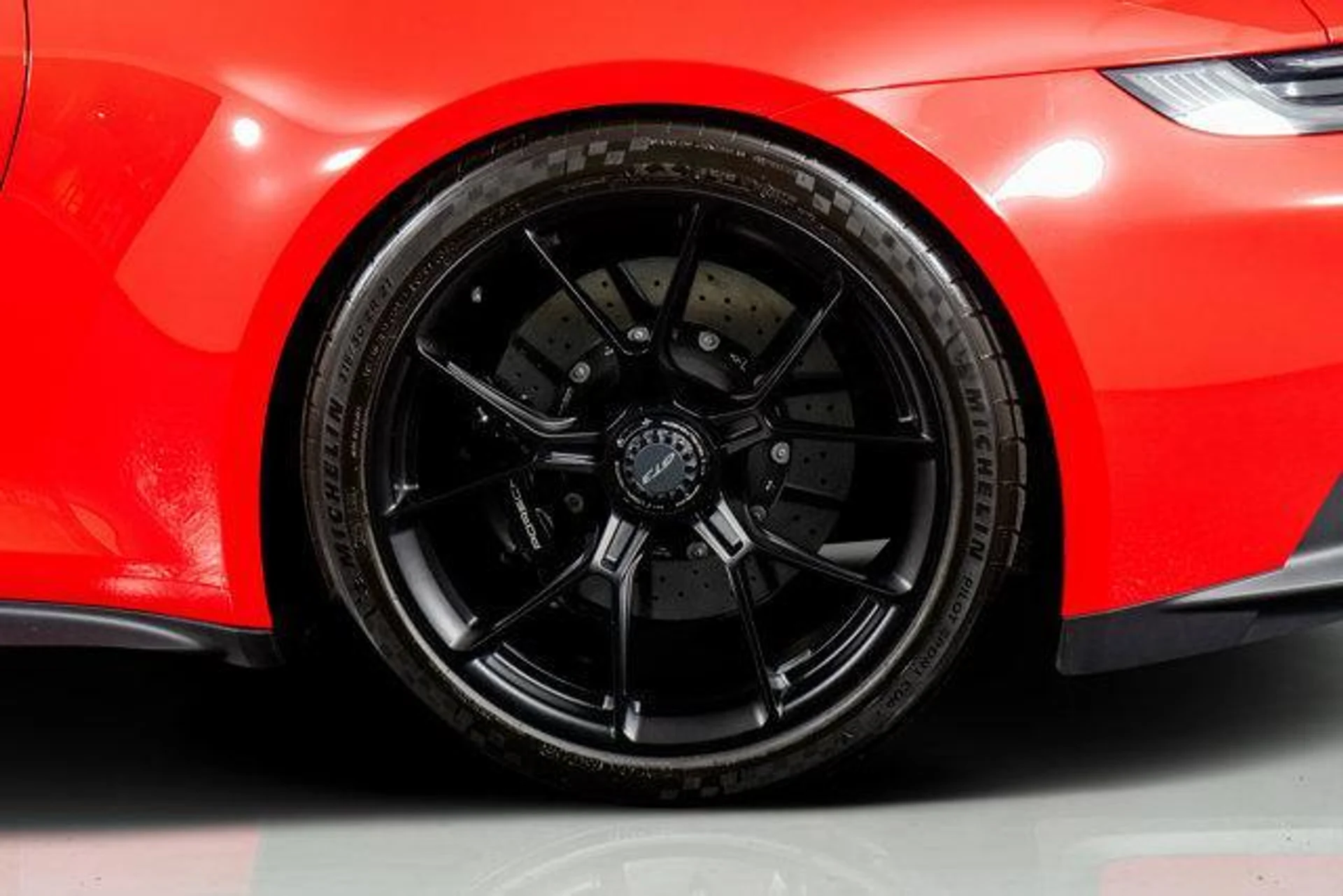 mph013_3377936773_E_Ka_HAEFE_Ks5_Kt8cvnd7a9_O_Uun_Ro_530905c9fa