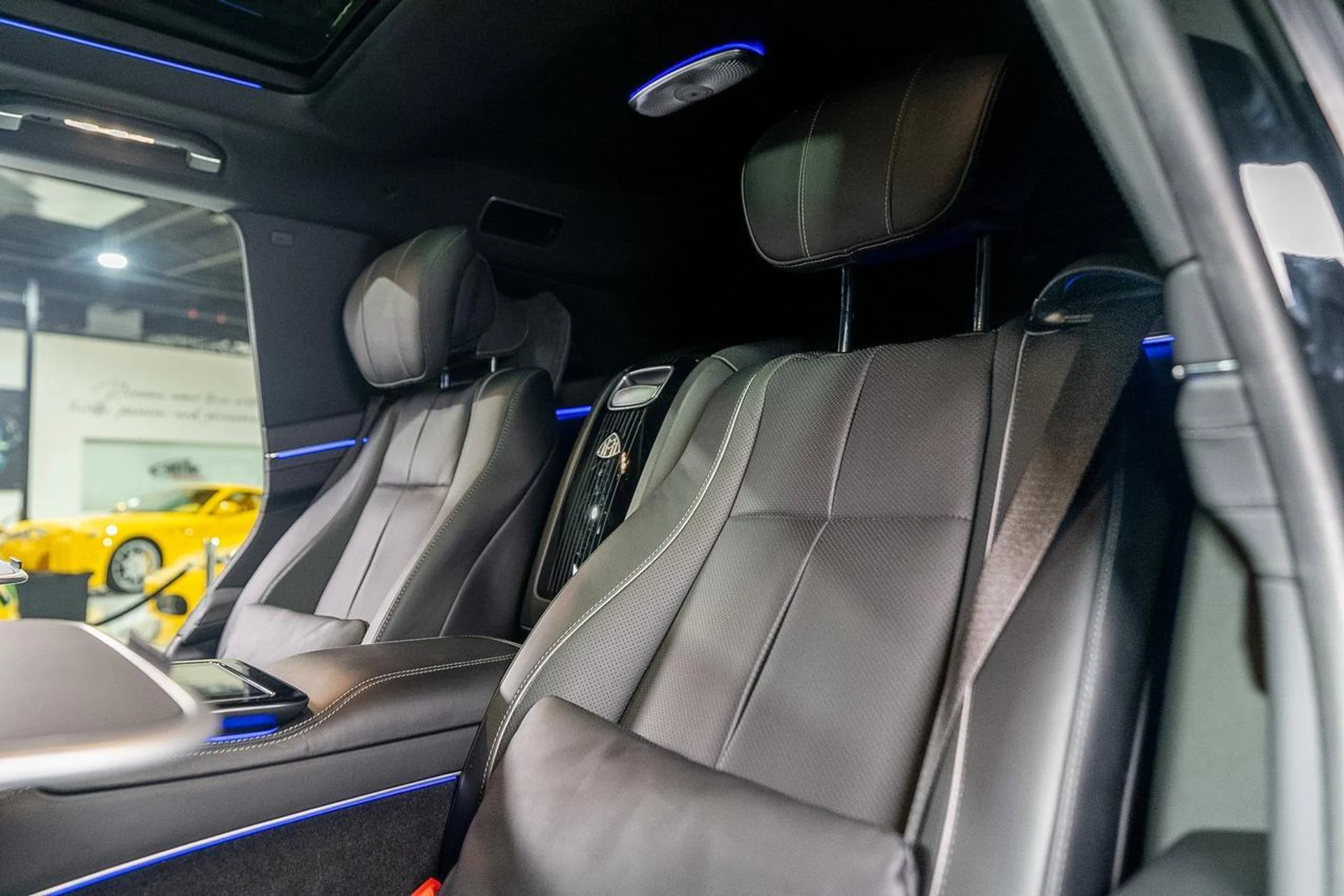 mph013_3380592069_6f1b7f96566f90531f1ee025676cedcf_7b1ef95e10