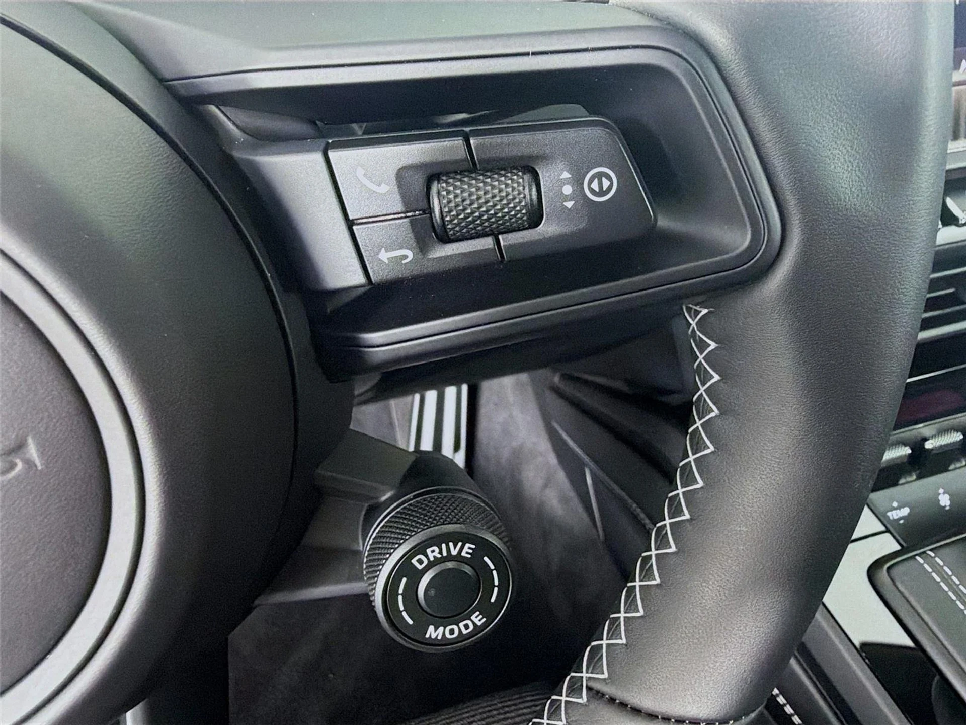 mph013_3384055256_7a34793e8e634daedeffeaaf845654fd_de4ca270f1