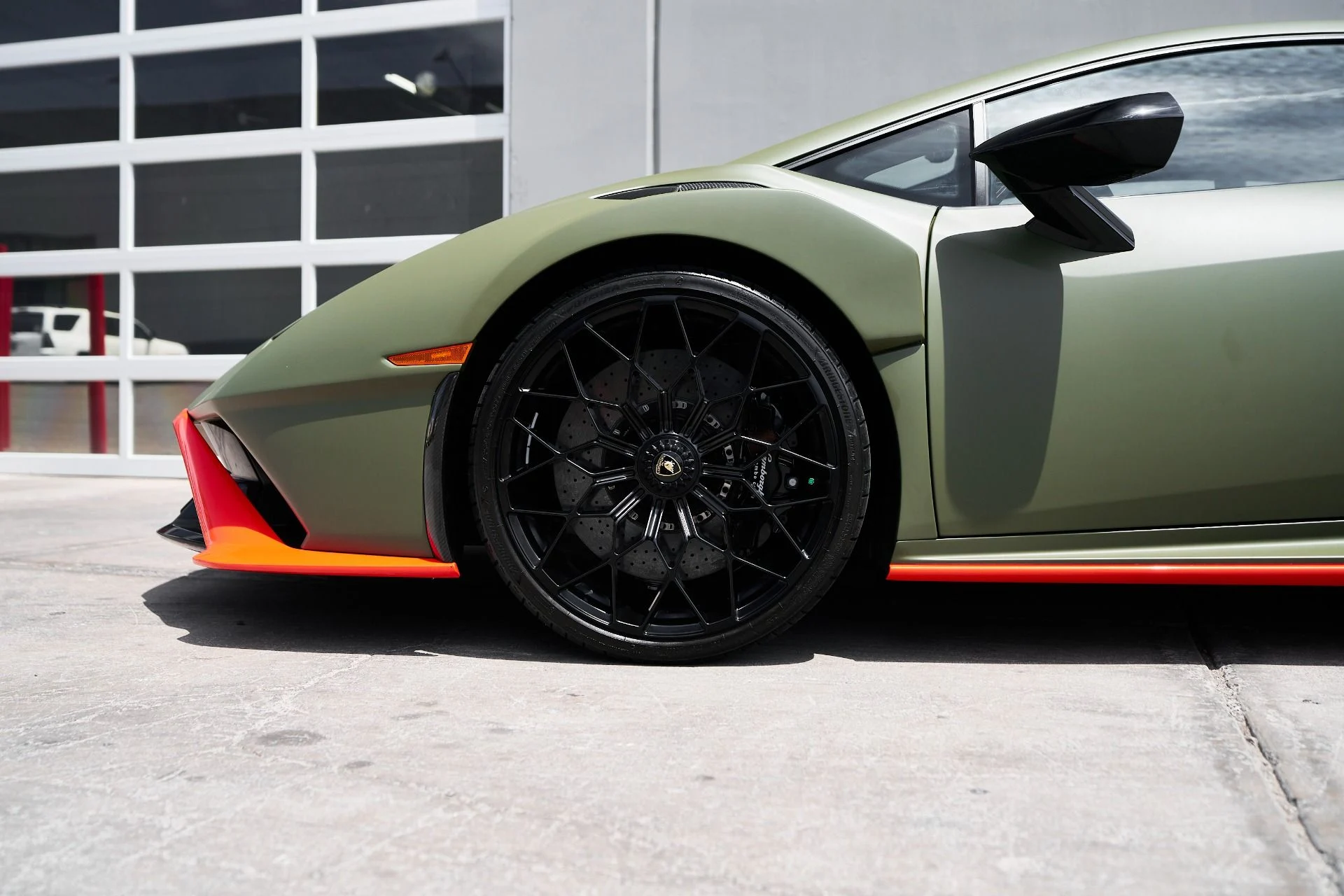 mph013_3385944075_Used_2023_Lamborghini_Huracan_STO_Base_1748993221_a4fac55ac3