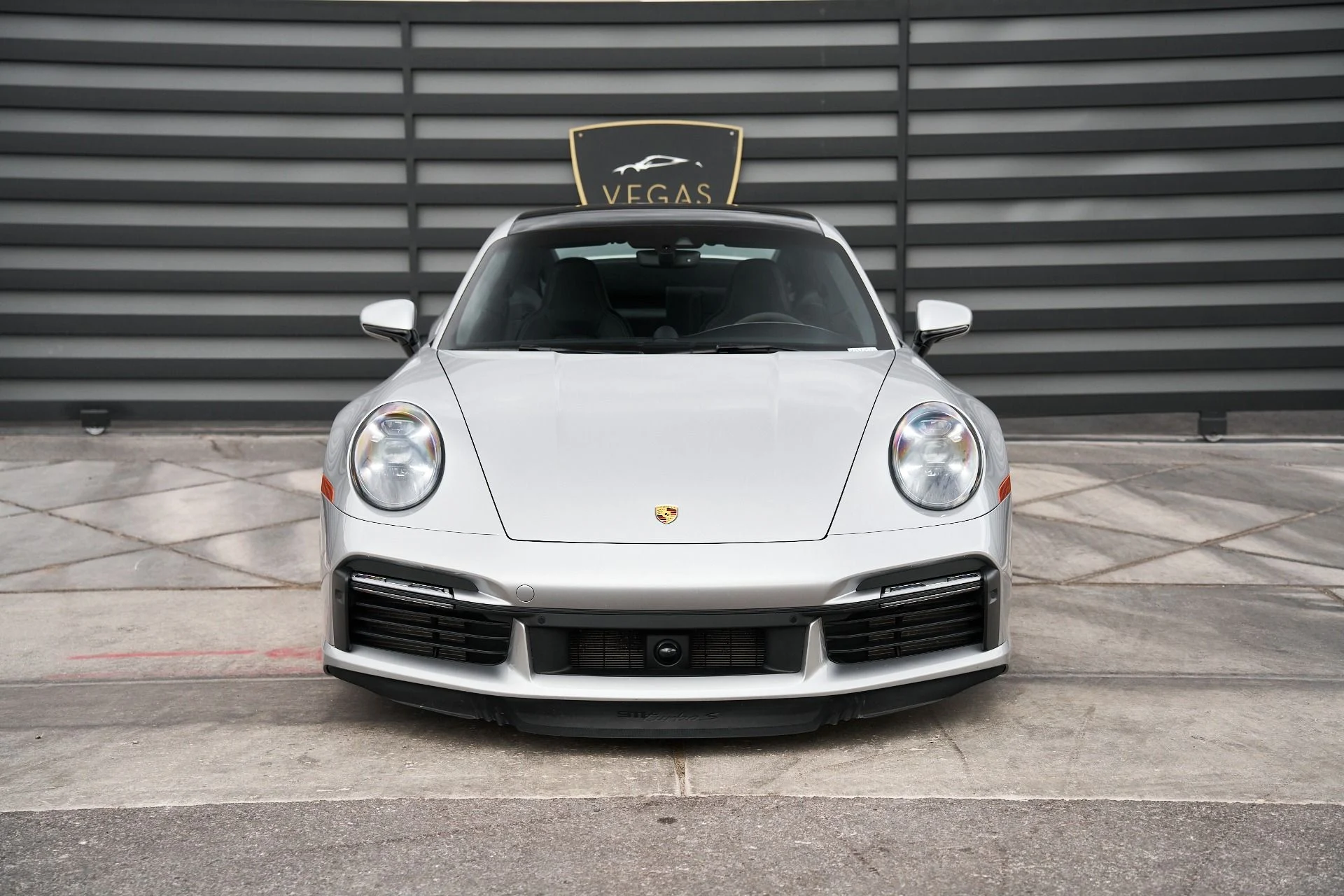 mph013_3387922464_Used_2021_Porsche_911_Turbo_S_1760042742_8c41fa2093