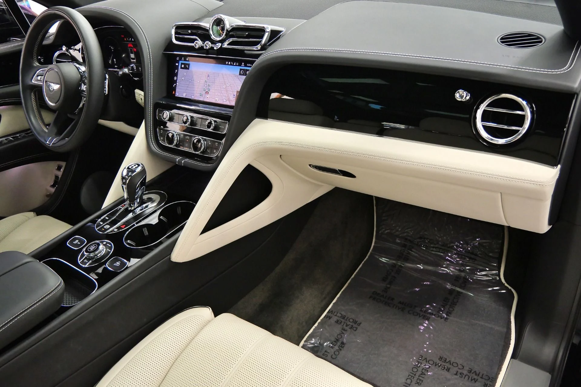 mph013_3390252431_Used_2023_Bentley_Bentayga_V8_Touring_Specification_Front_Seat_Comfort_Specification_1783533314_0b4c5392af