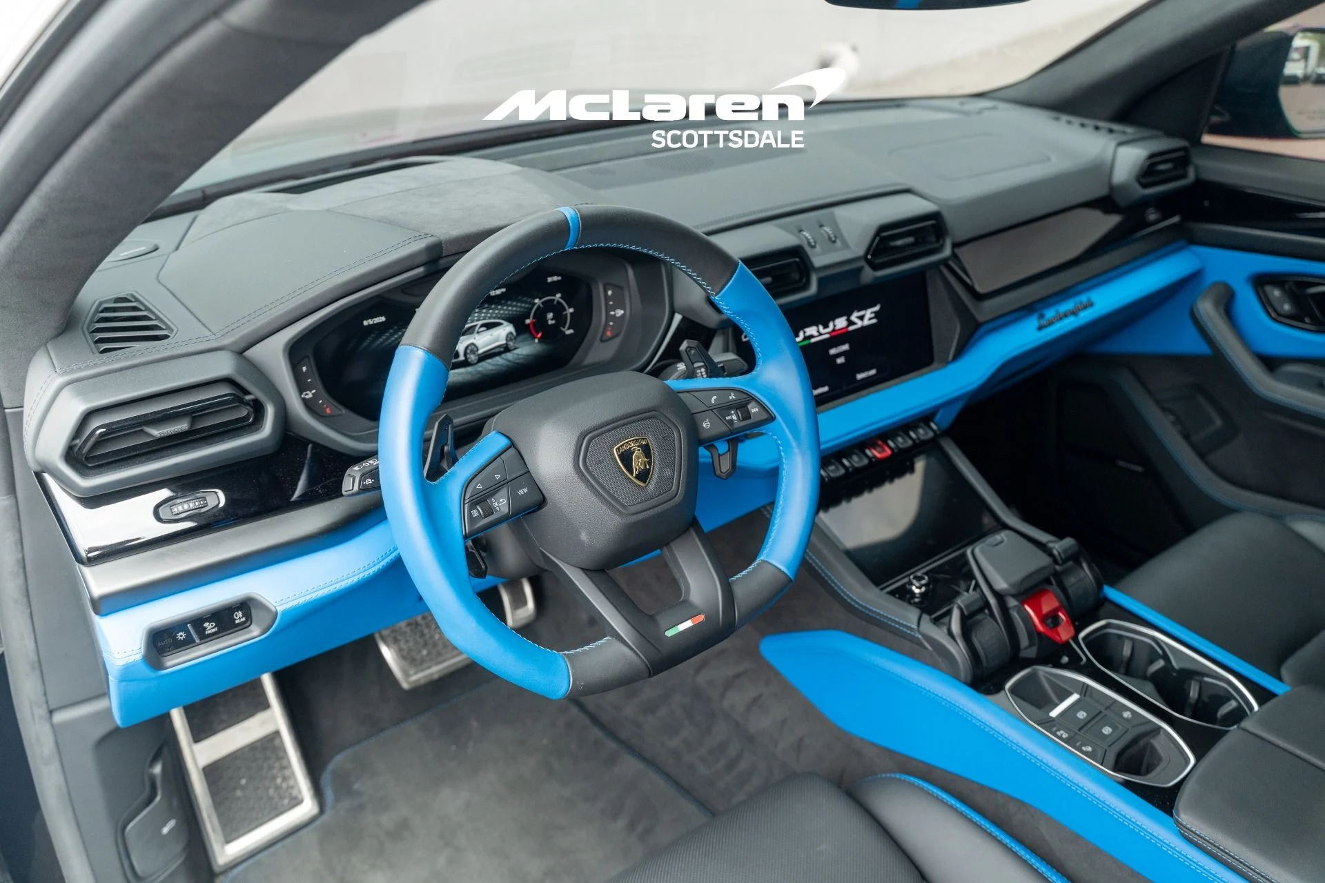 mph013_3391440109_Used_2025_LAMBORGHINI_URUS_SE_1786123267_c9ddbb517a