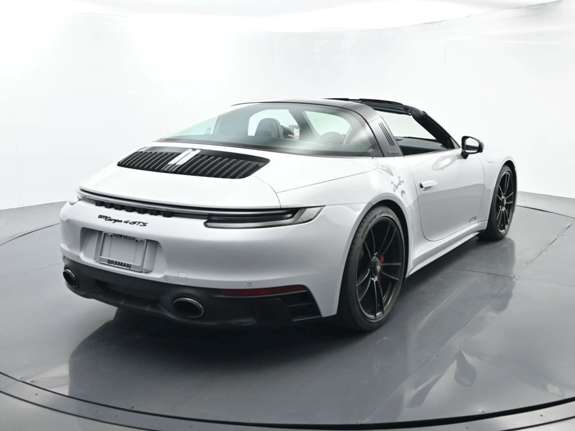 mph013_3391924709_5518797df73f46a357482f9e0c46a687_48aab2a3ee