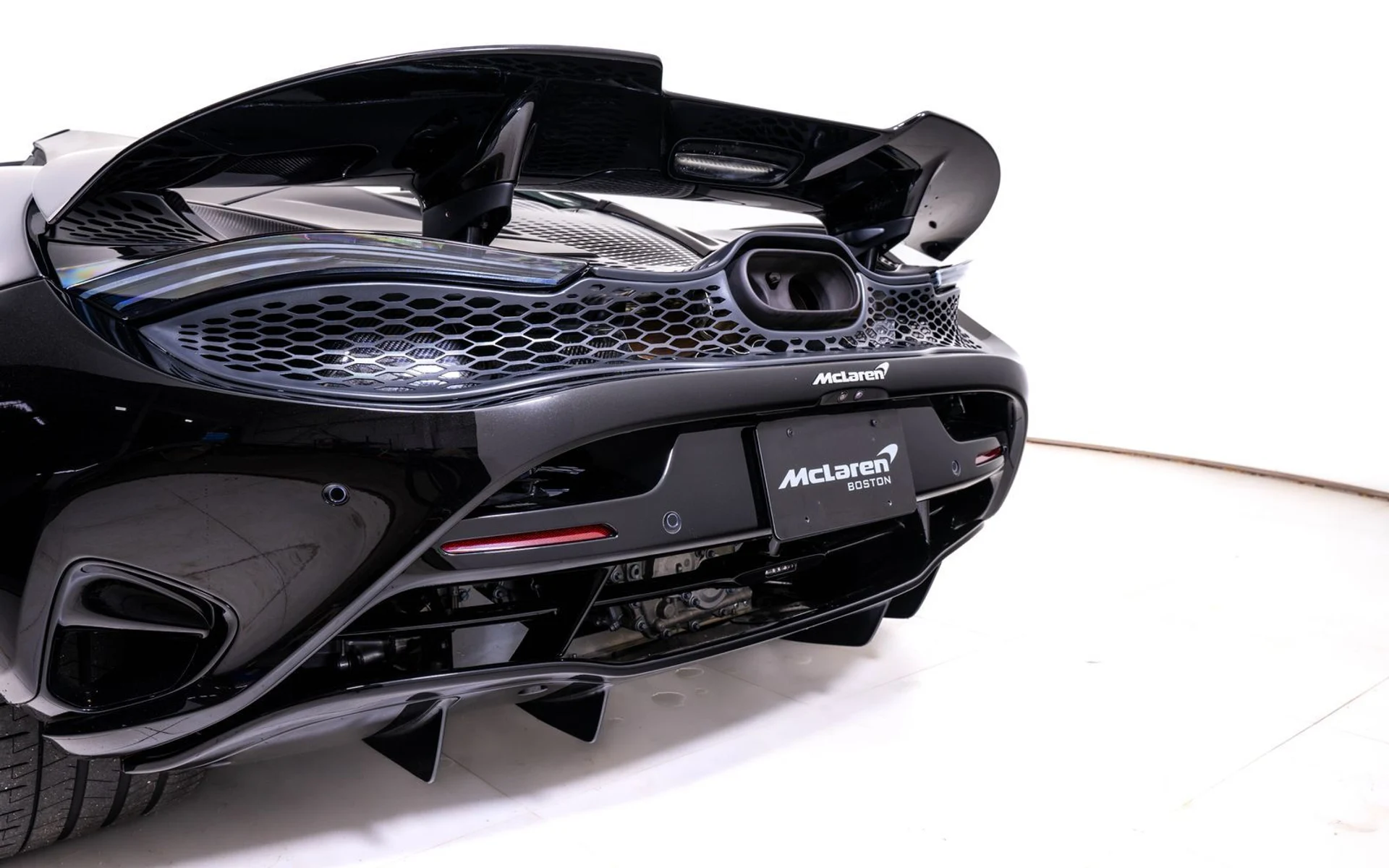 mph013_3392046977_b33637950543edff28972c2eb8ae946ex_13dda7e096