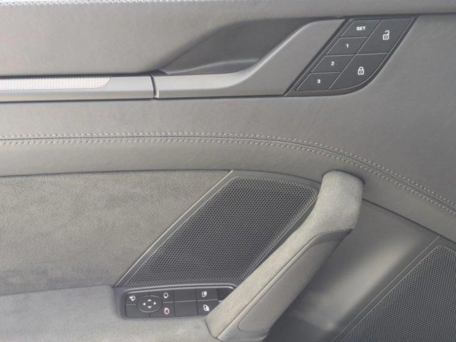 mph013_3396699114_bwyw8k6v2f_Yizn9kn86m_H8_Ea5_Ek_a03c9a2ebe