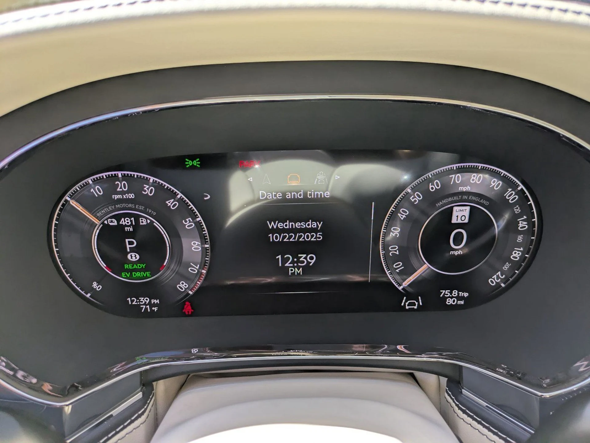 mph013_3397044658_34e704c6dfe116abf96720a4c0d2c84ax_ecd23ae71b