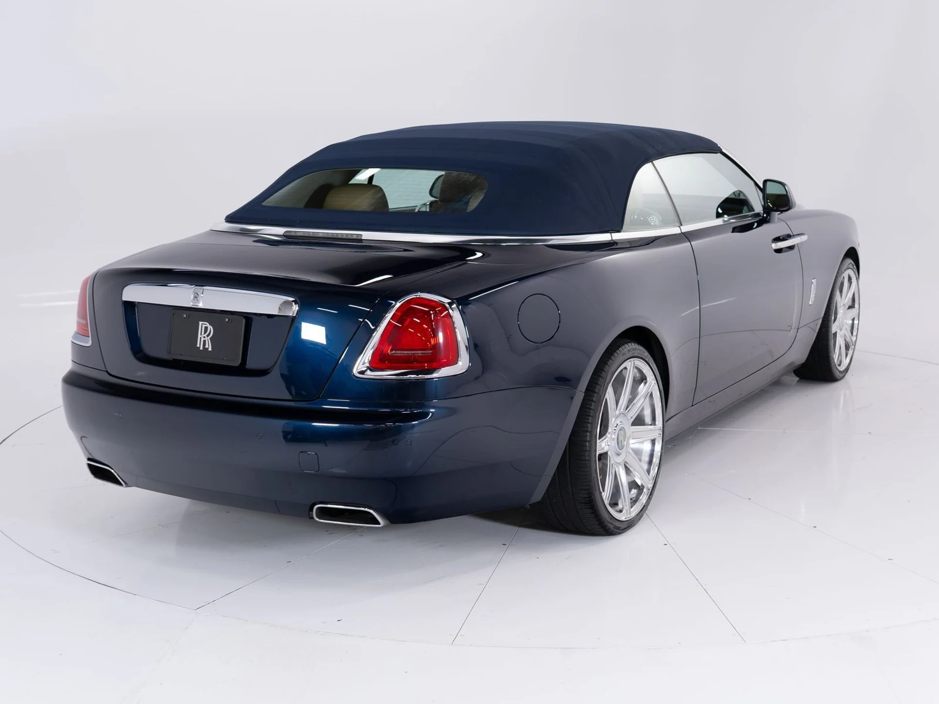 mph013_3398001814_2a5b85f297f7590d27380ec16b4c8576_27418664f4