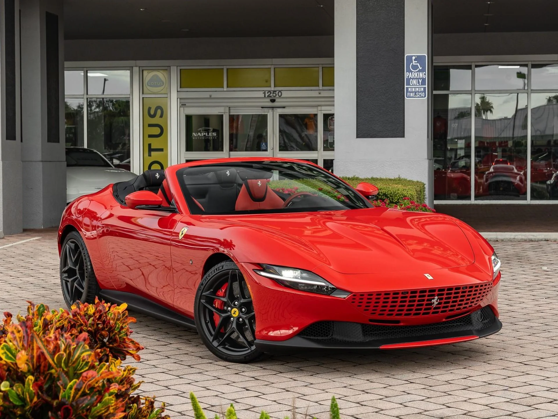 mph013_3399112333_Used_2024_Ferrari_Roma_Spider_1757614289_3e56b1589a