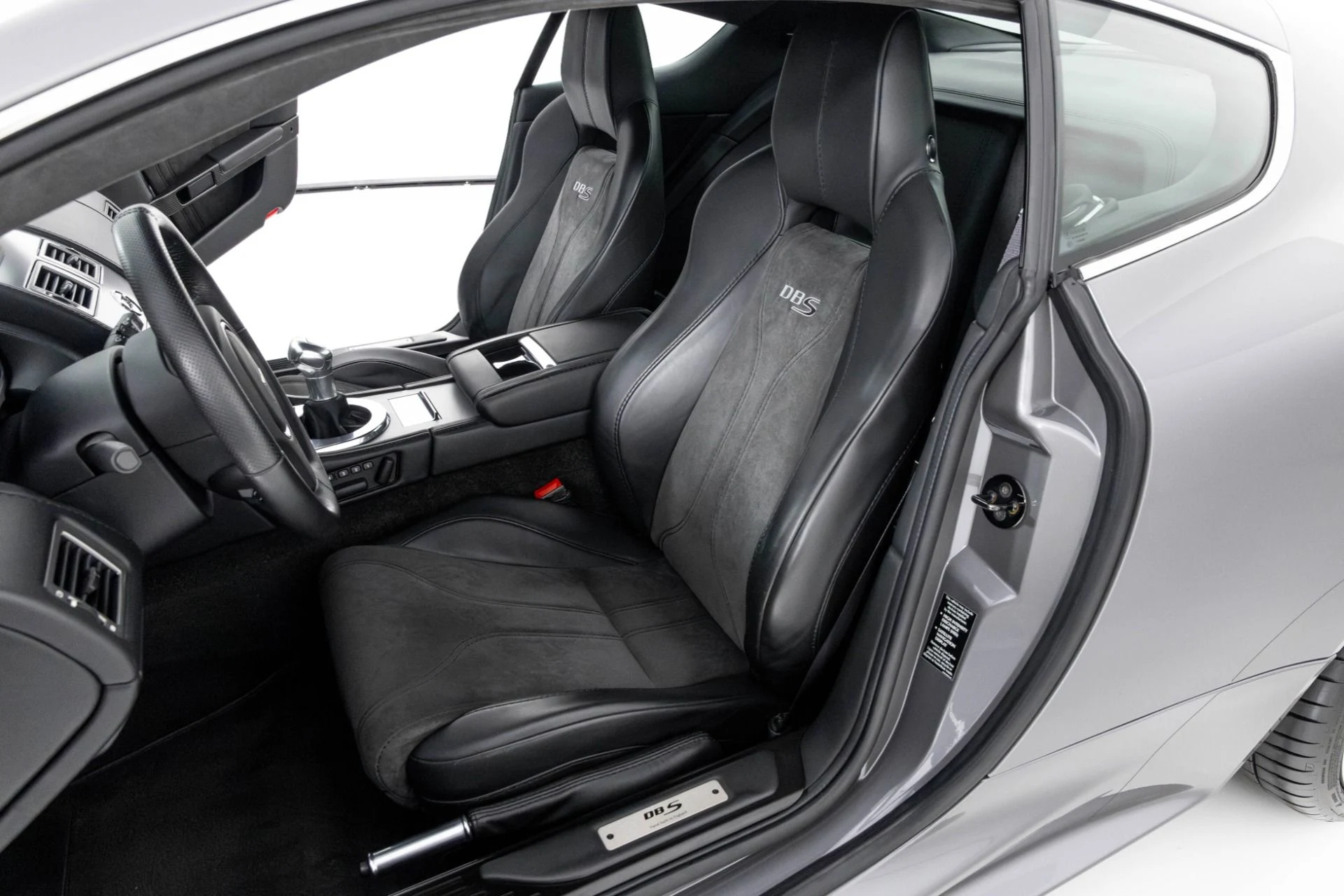 mph013_340138563_Used_2009_Aston_Martin_DBS_1763602368_78abf7ff79