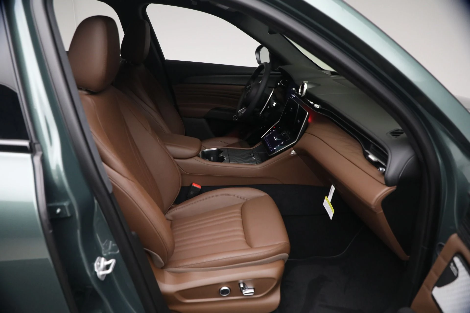 mph013_3402520949_New_2026_Maserati_Grecale_Modena_V6_1786545466_d3211c1bd9