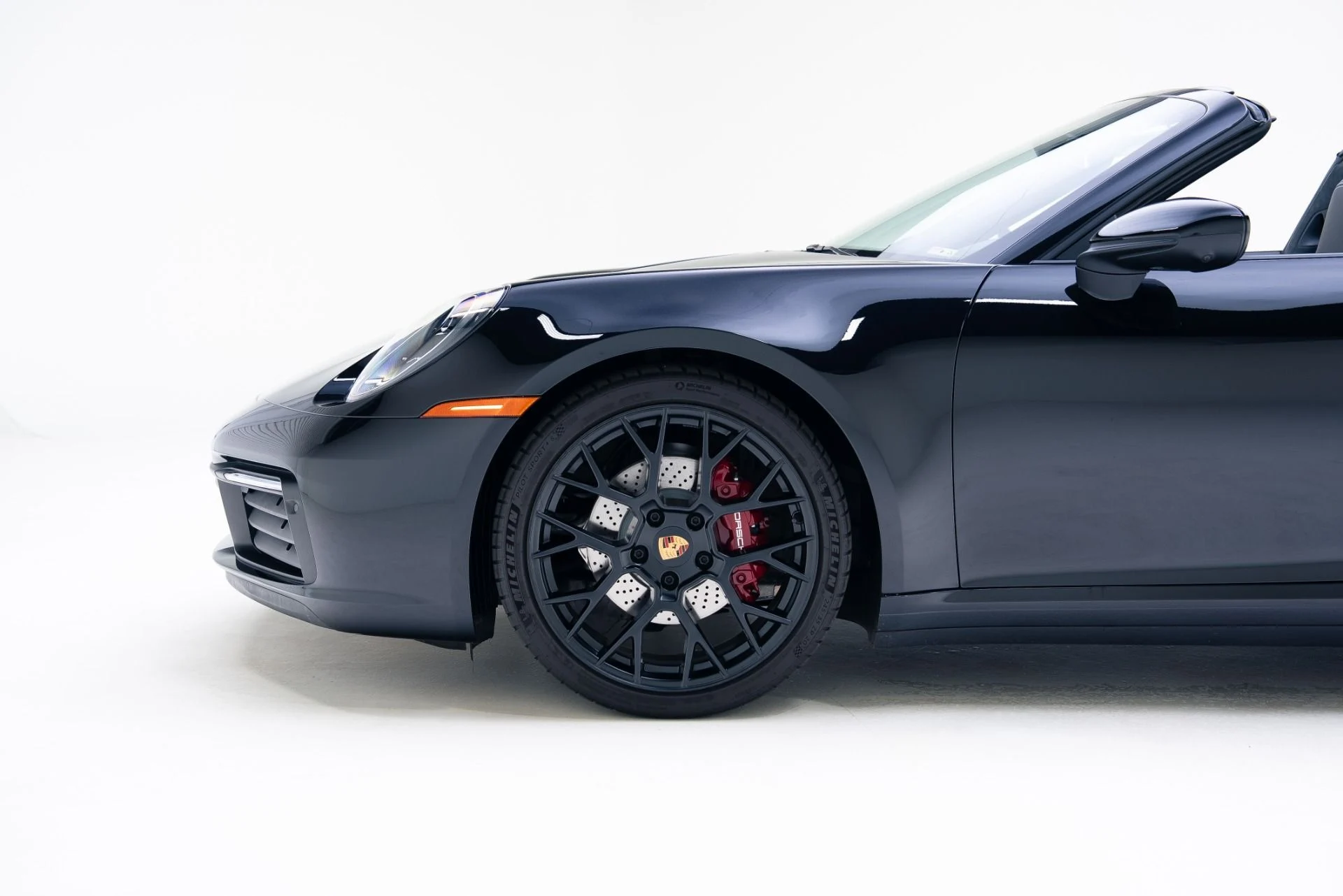 mph013_3403688101_Used_2024_Porsche_911_Targa_4_1767819156_93e796bdfe