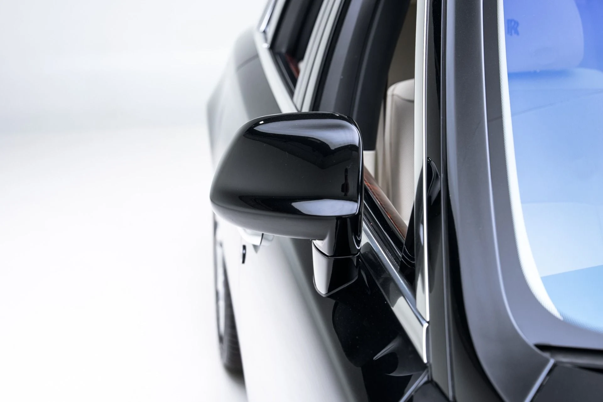 mph013_340736823_Used_2012_Rolls_Royce_Ghost_1774974824_dfe9fa2e30