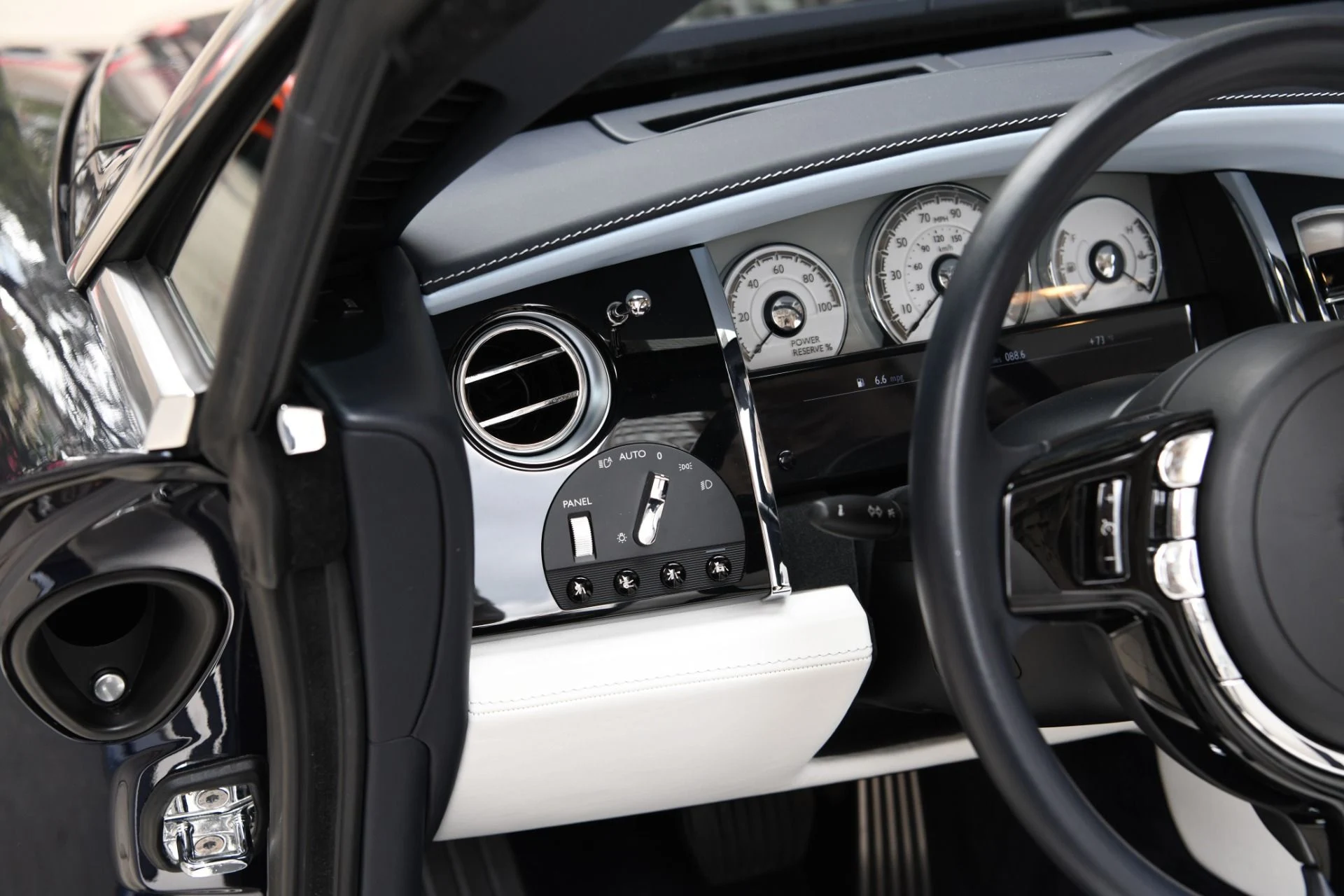 mph013_3407745837_8627_p15_l_f6d94e0668