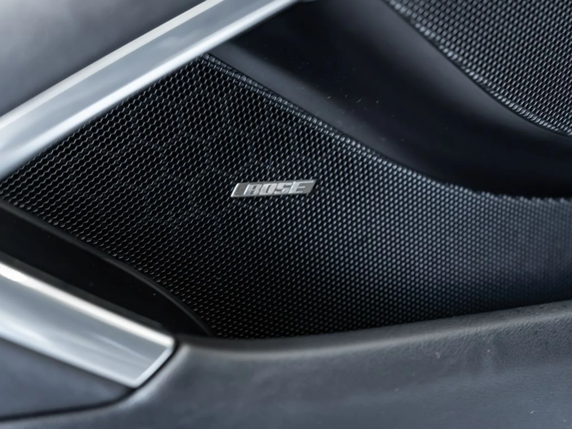 mph013_3413001309_2de5284a0062c409d26ff9bc3e664a33_b284229599