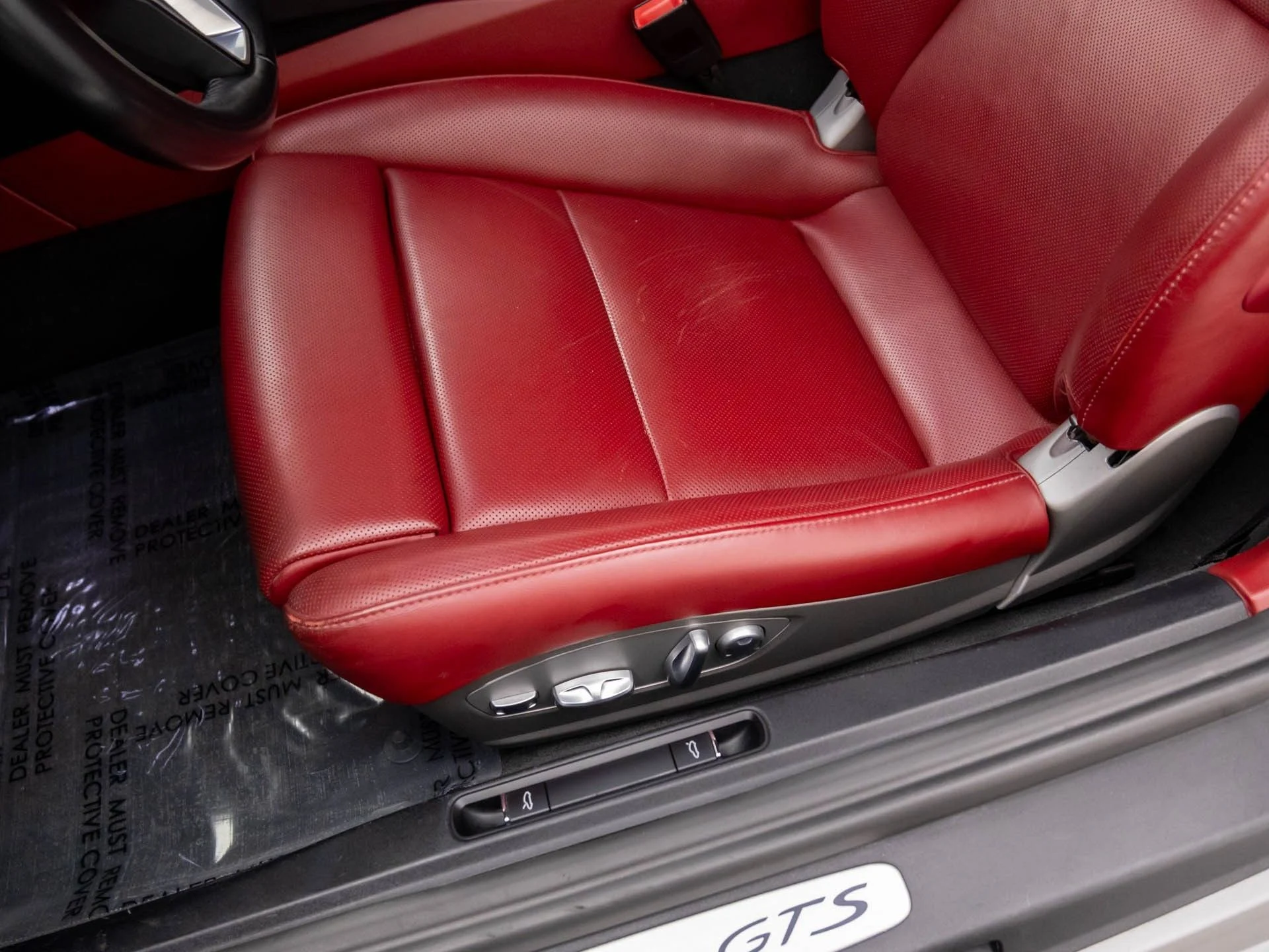 mph013_3416823651_31b3d81e95941a3bc682a2c02193d110x_86644d4895