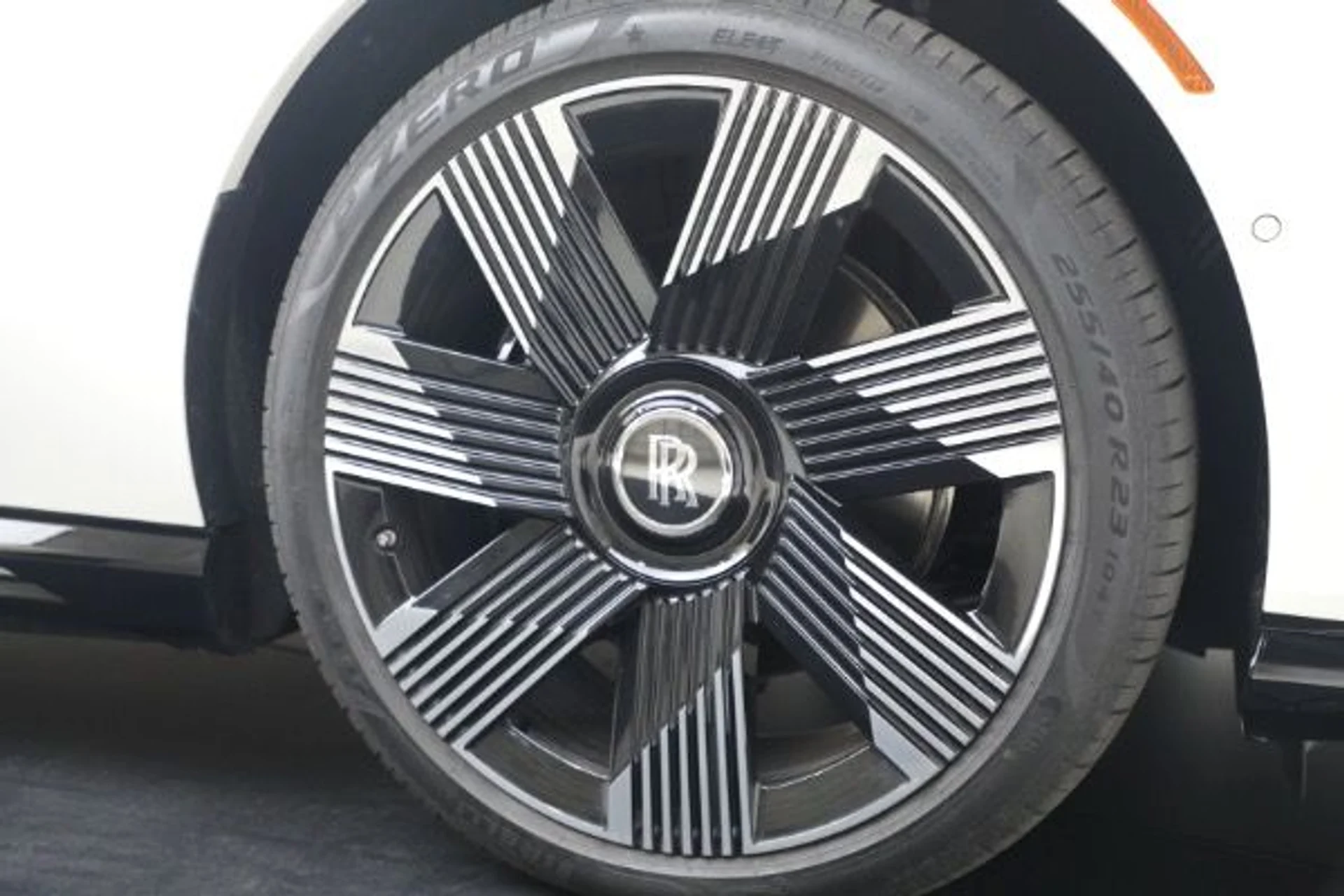 mph013_3419664208_Used_2026_Rolls_Royce_Spectre_6f4dbbc702