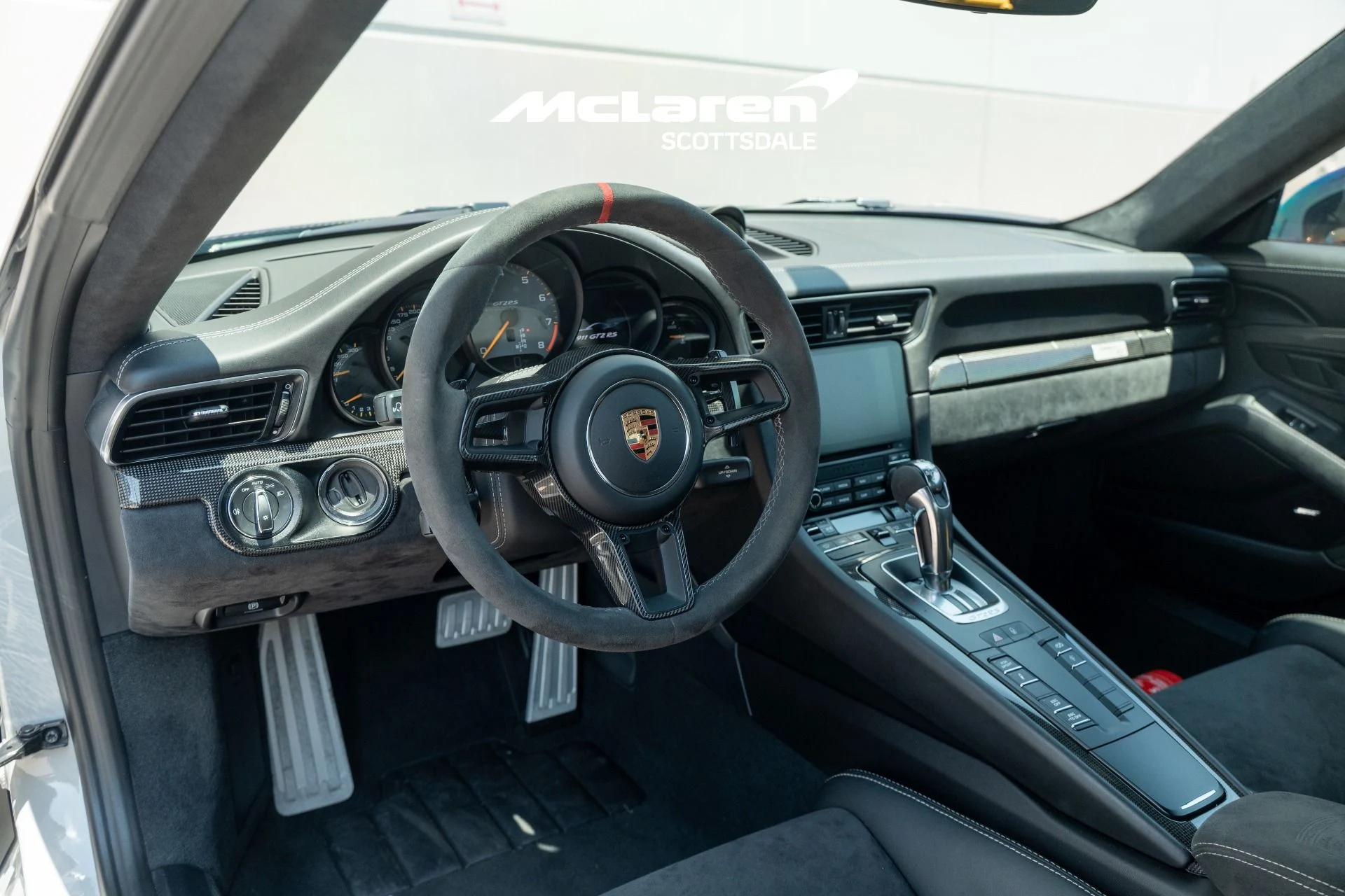 mph013_3422555711_Used_2019_PORSCHE_911_GT_2_RS_1786816189_770d5db97b