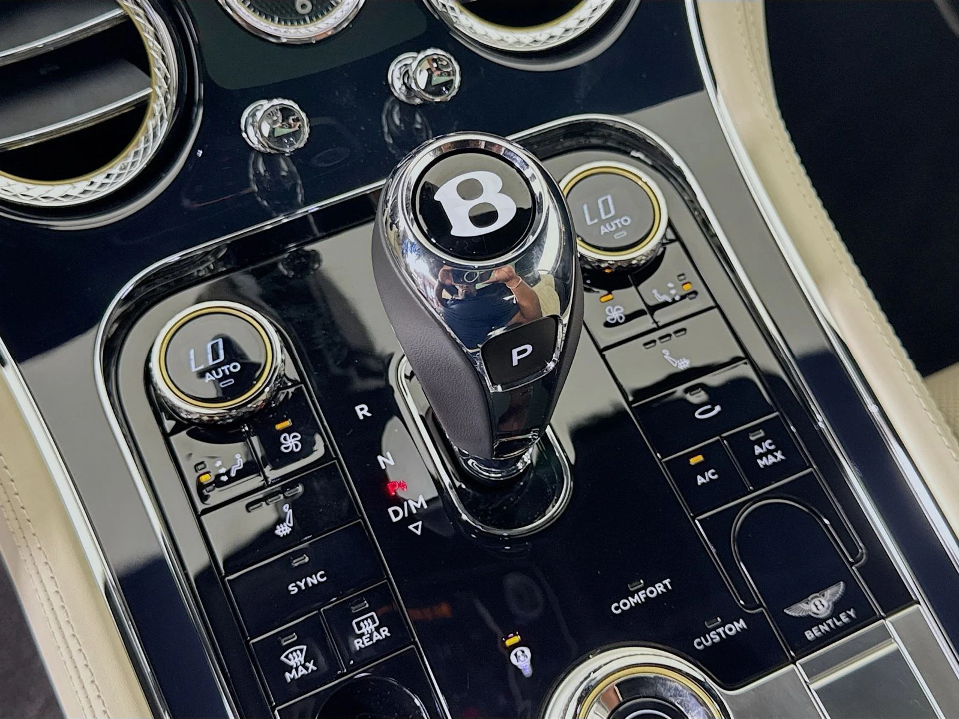 mph013_3425477173_899ecf78c16da6620306a854c8590567x_5d1f9e7d2b