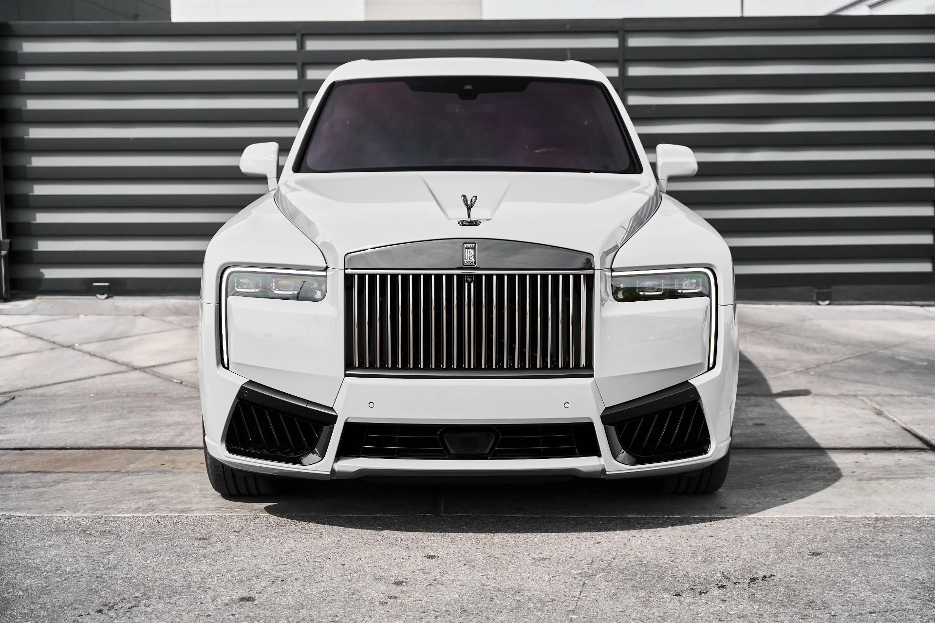 mph013_3427172286_Used_2025_Rolls_Royce_Cullinan_Black_Badge_1774912455_754cc74c01