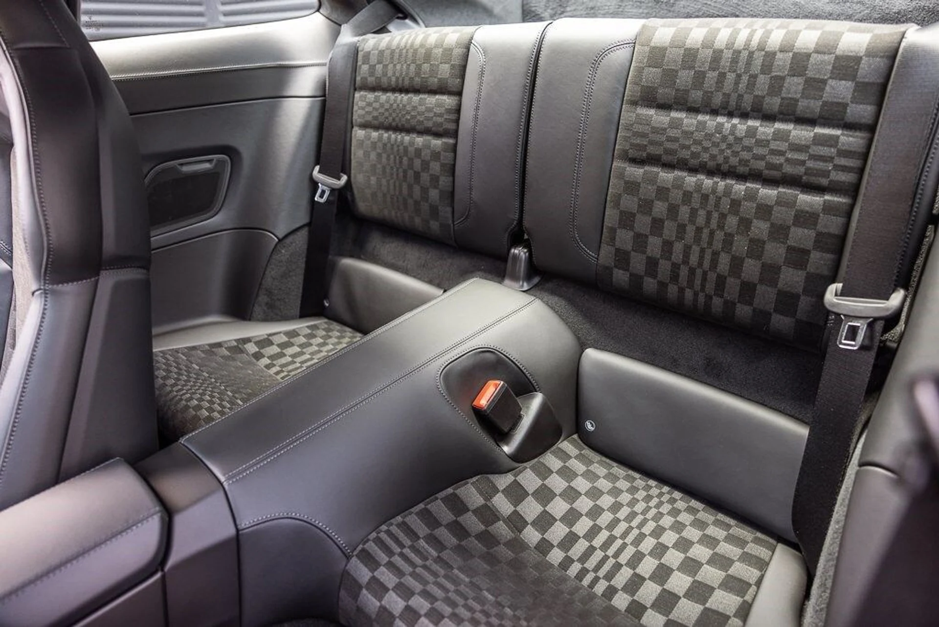 mph013_3430567318_923761da3f16839e5f3a144fc9c1079ax_8cc07fc40b