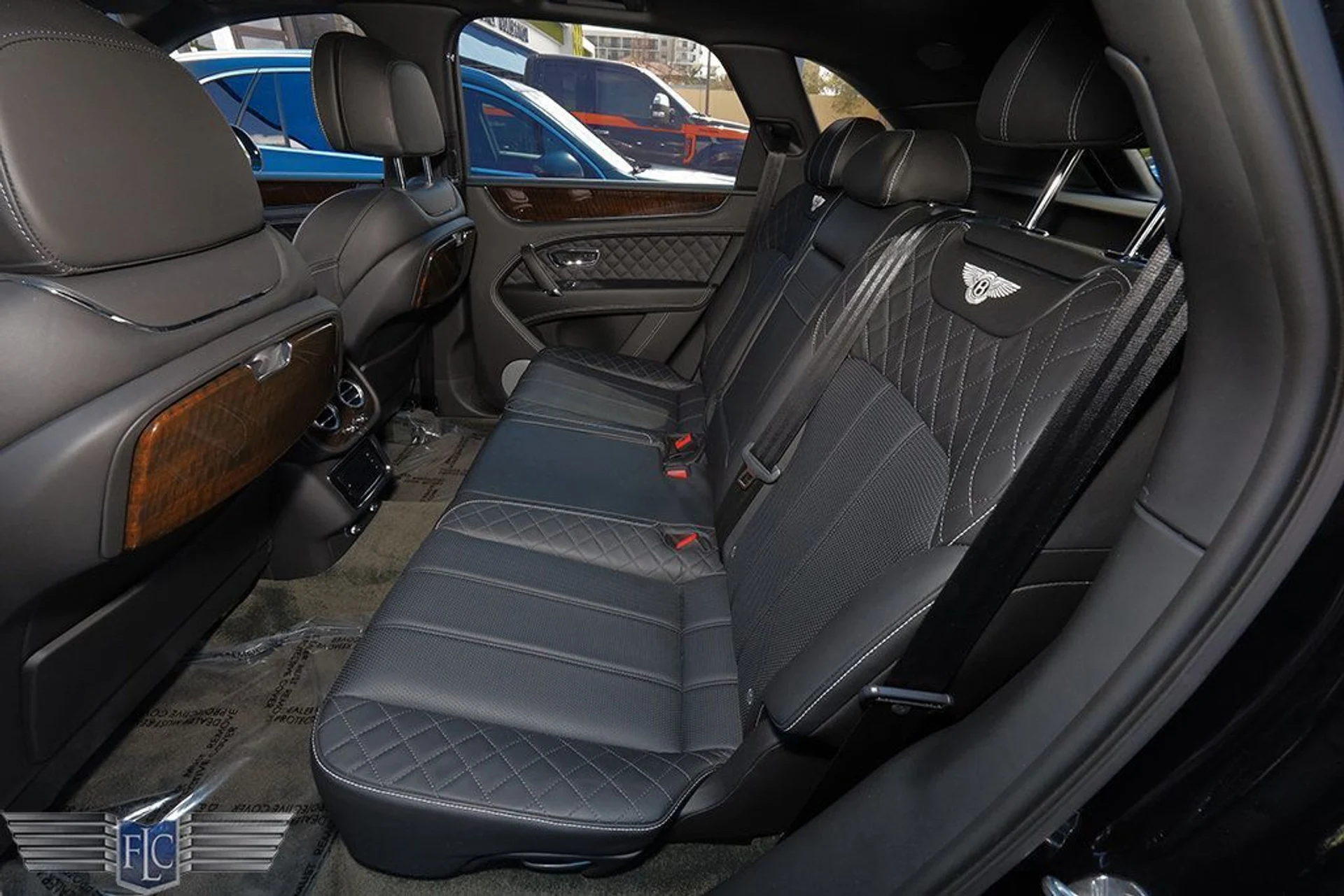 mph013_3436299983_used_2017_bentley_bentayga_w12awd_6305_22995448_14_1024_ad871afb40