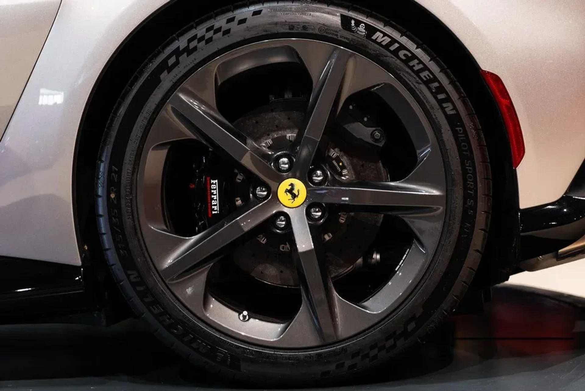 mph013_3436472249_0f11ea4f02bcd27b199c120a8fad2924_5e54409937