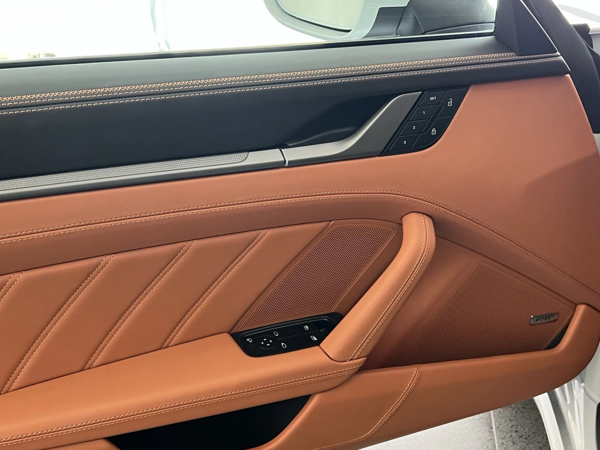 mph013_3437170222_7a91cd7f528021e375b2c0c36ab66b1fx_11b135b5b8