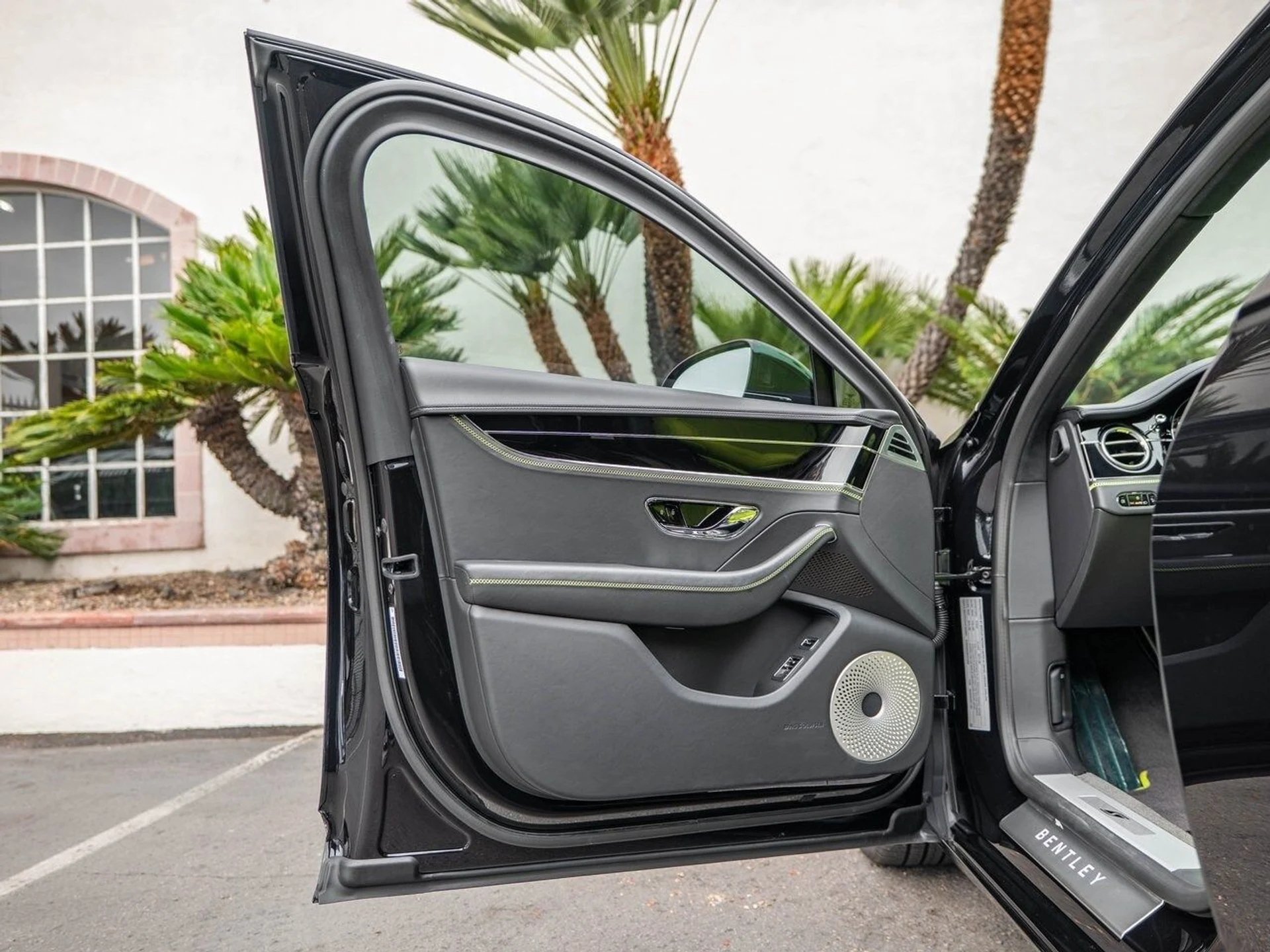 mph013_3450334185_397322d864005906ef254682c5f17b61x_9306ba0e78