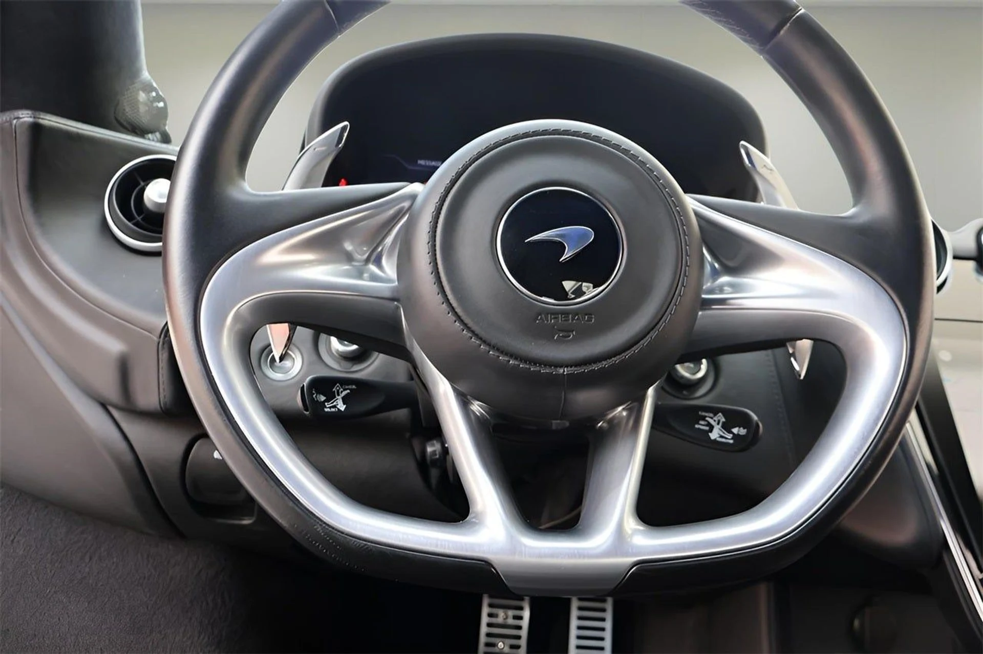 mph013_345416913_14_ed6a49dcec