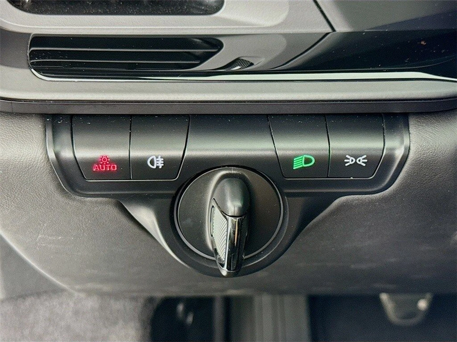 mph013_3455437480_f6be773a9326a927747d47d9feece0f4x_371a4e364f