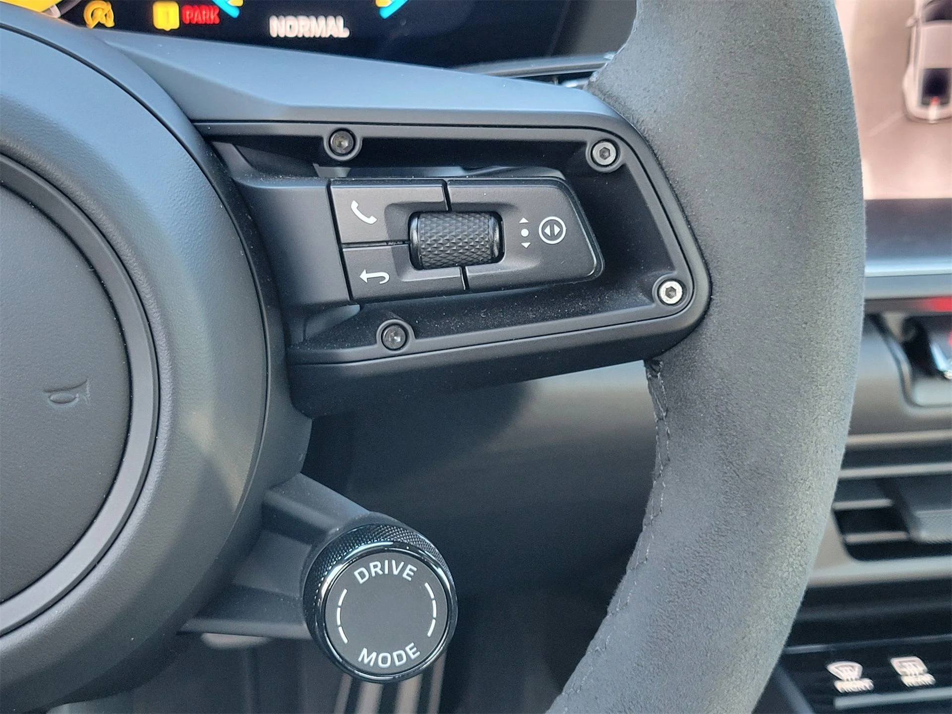 mph013_3456614465_d471475a9c74fc8097888ce25ec9875e_3571e75f7e