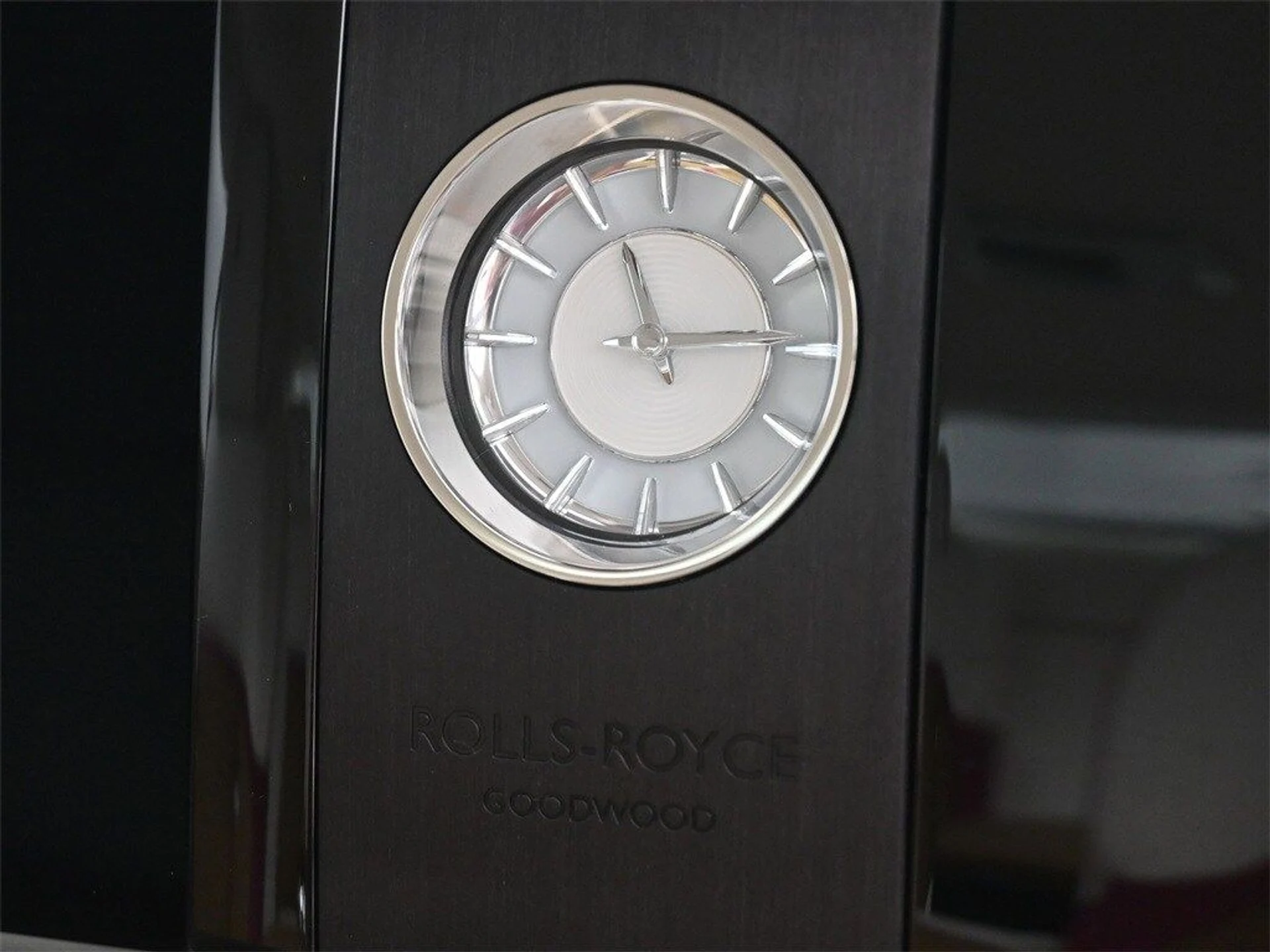 mph013_3464631748_e12c597257795448afb31e79e723e510x_689d724c87