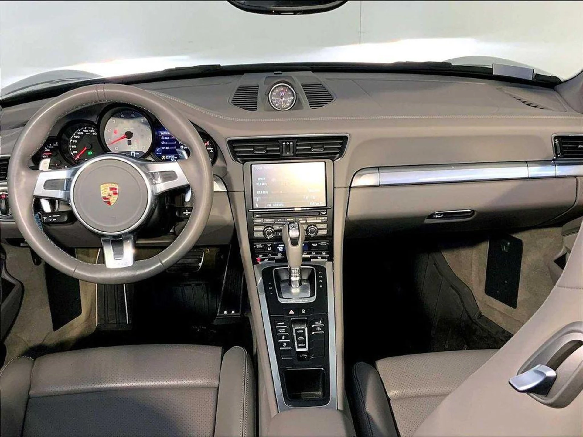 mph013_3465422853_vpfqeo_F_Wu_Vd_Q_T_Veallhb_AQL_Gx_U_329c49387f