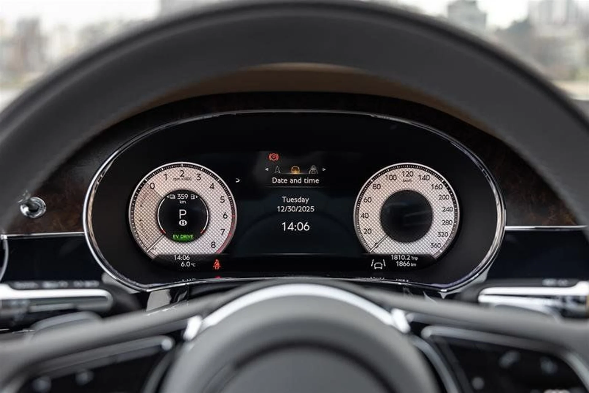 mph013_3465771578_37641600_02926_11714614_1577164508_5d26775c1c