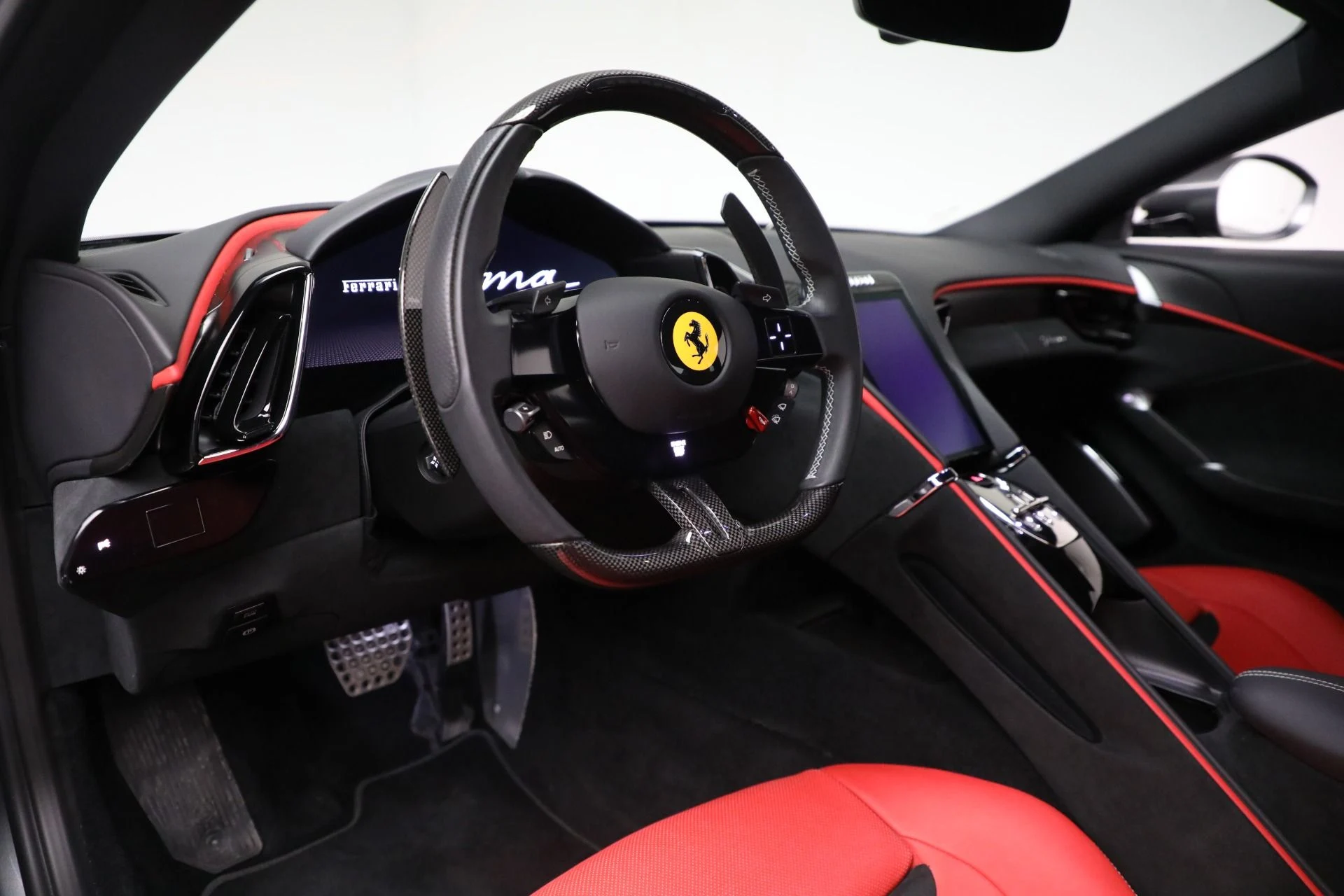 mph013_3475957637_Used_2024_Ferrari_Roma_e105fada5b