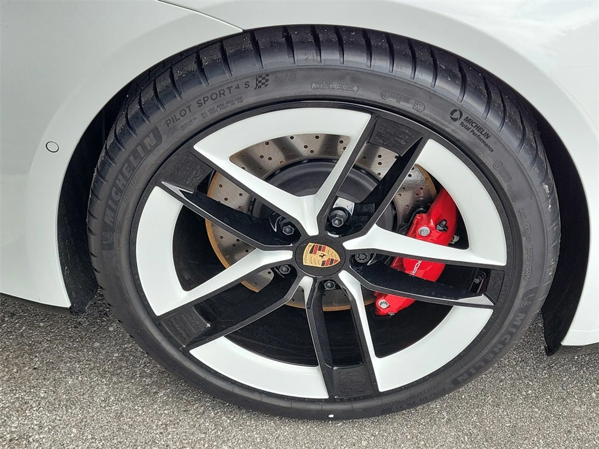 mph013_3477496263_14_ba77cebce4