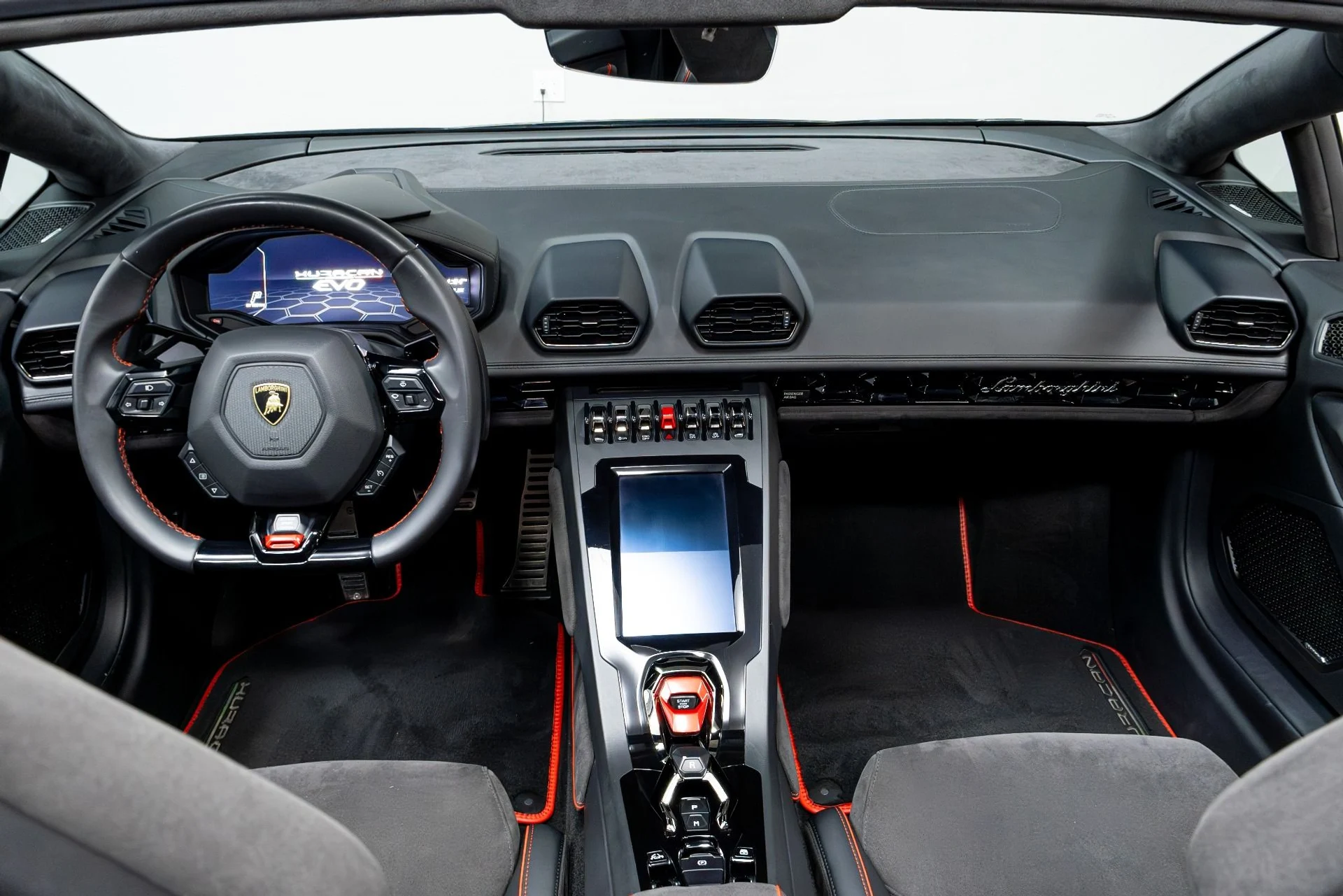 mph013_3485868930_Used_2020_Lamborghini_Huracan_EVO_1774302334_cb36740448