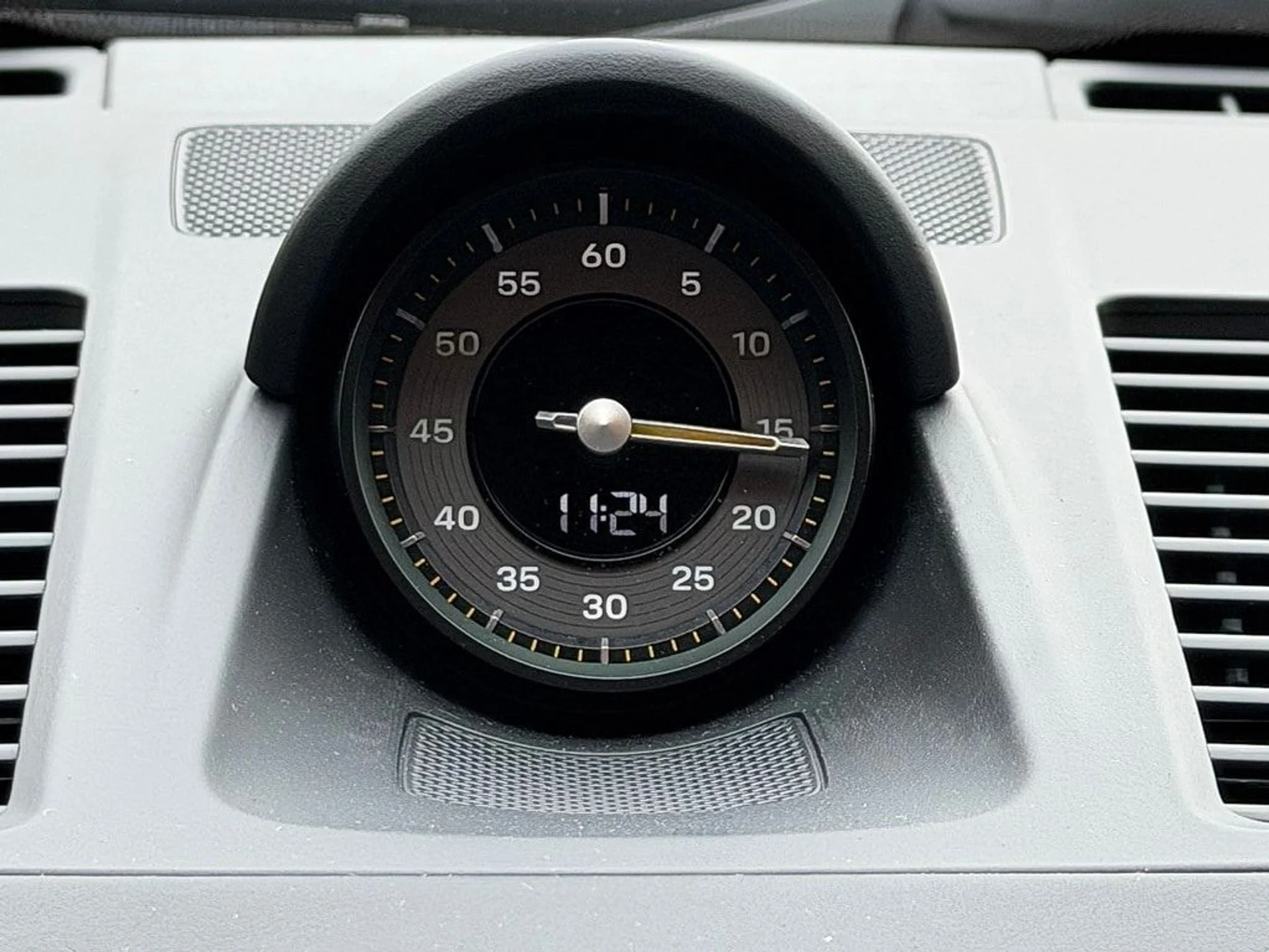 mph013_3486162832_28e11b703f5890b84492e8167f78ec9ax_c4d5ef8736