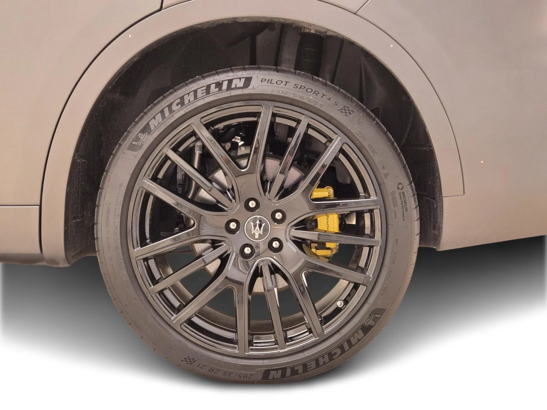 mph013_3487540765_Used_2021_Maserati_Levante_S_Gran_Sport_1763713712_a7424346d3