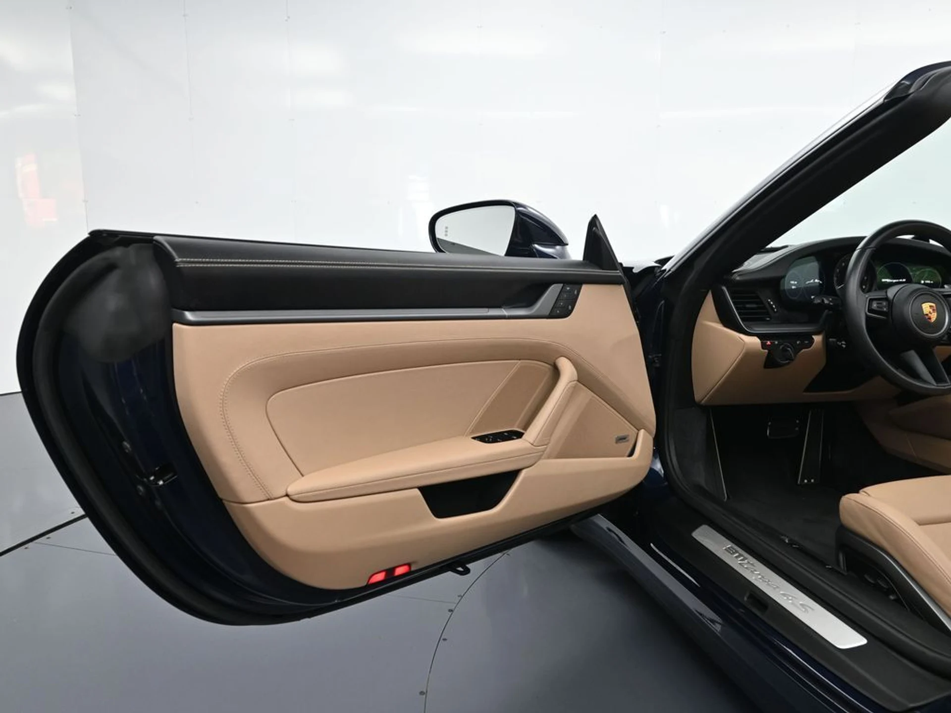 mph013_3507295648_02029c8a4d19de444f86c45489f8a000x_7024d7b87b