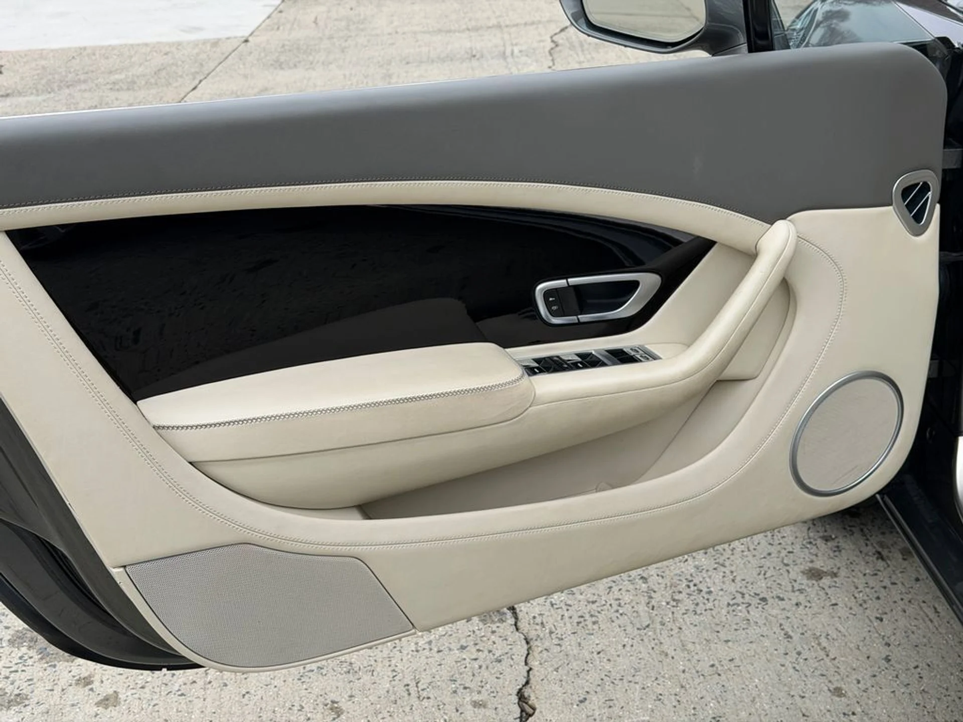 mph013_3514724078_af1cf16509f7498fa29d7329c3f0d276_bdddaa8e2e