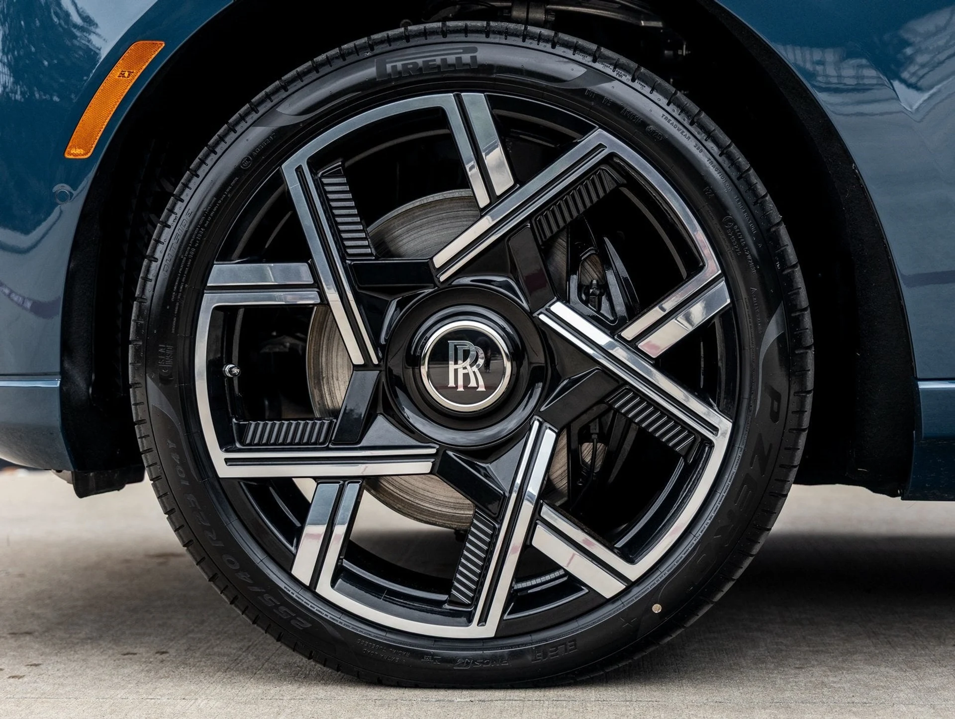 mph013_3517434811_14_9b51b30945