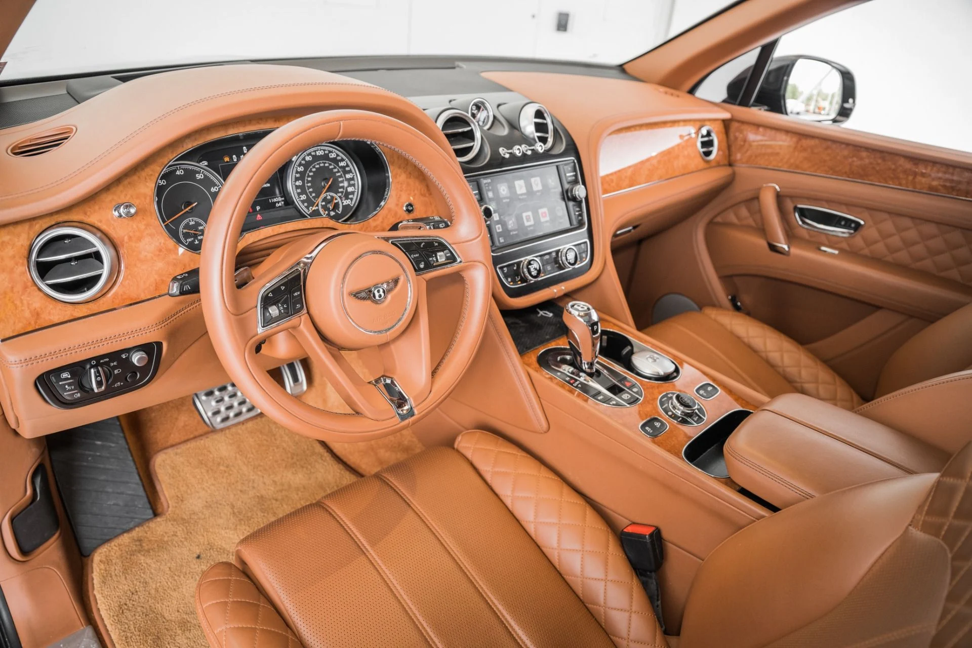mph013_3522939440_Used_2017_Bentley_Bentayga_W12_1683658978_d2b8e36092