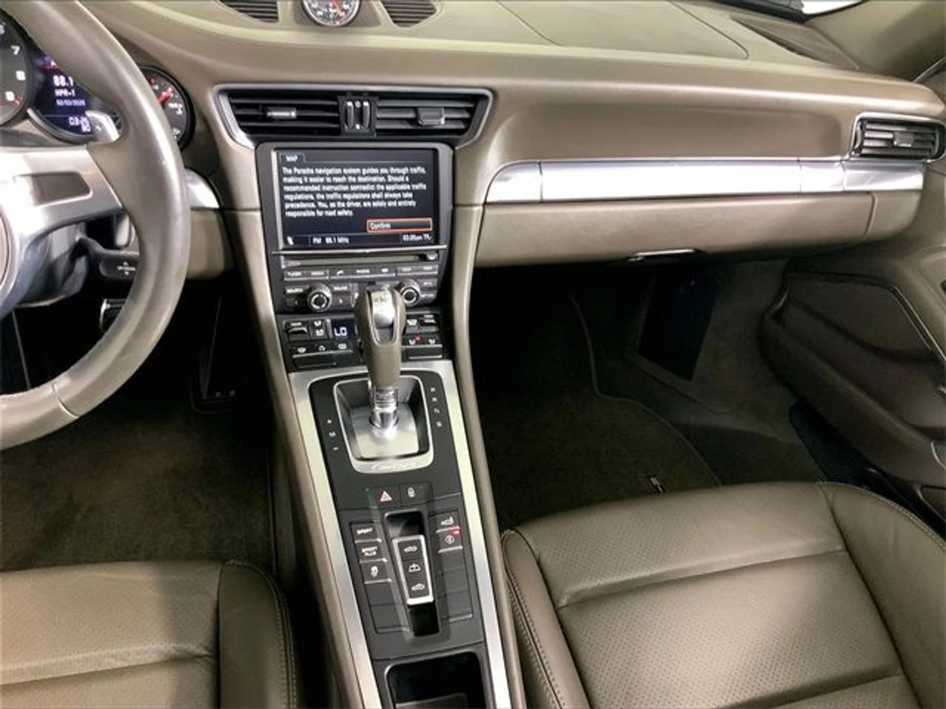 mph013_3528447246_93c5ab4991a430576e40c7f0d0690900_228355162f