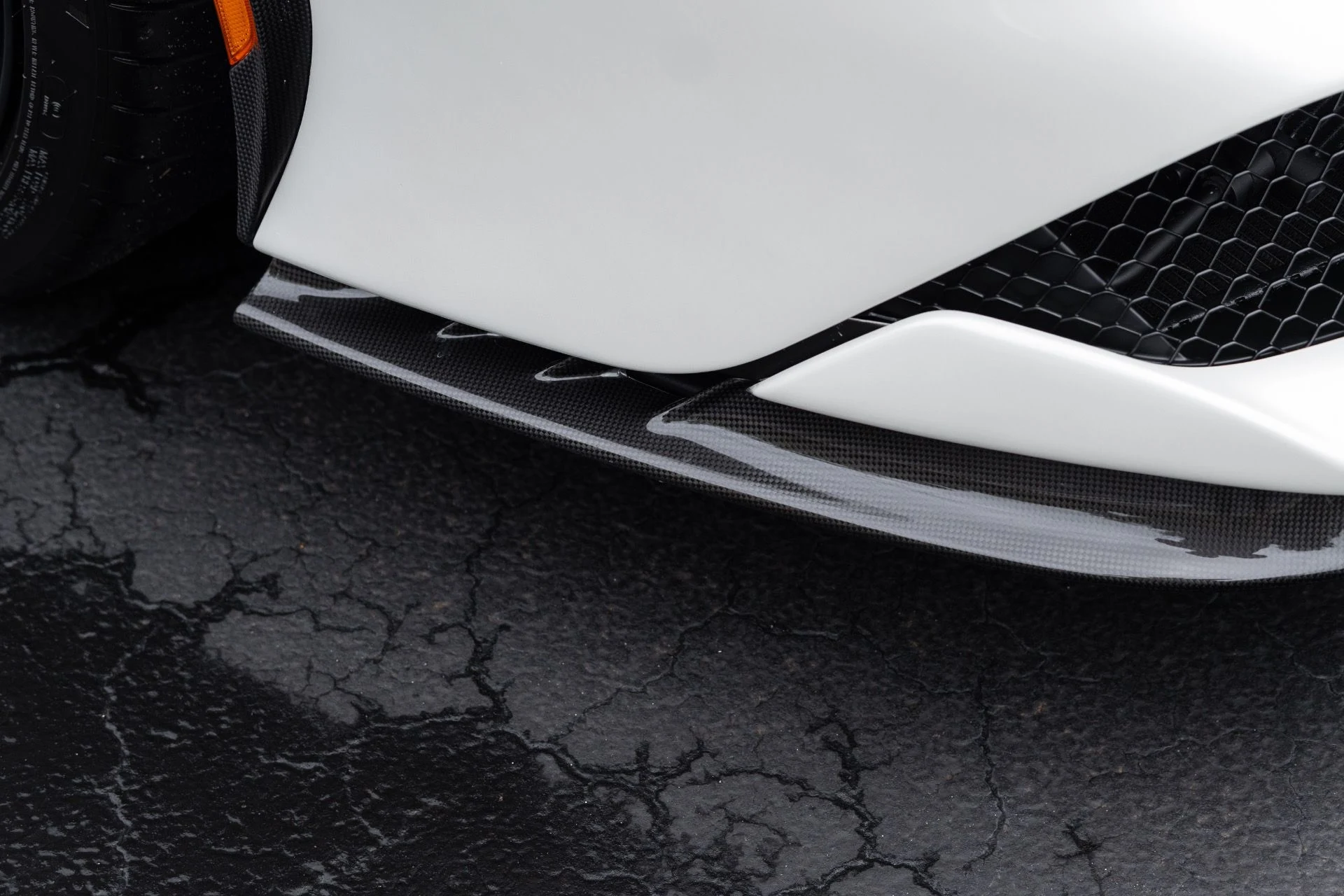 mph013_3529914868_Used_2024_Ferrari_SF_90_Spider_1775624639_3798eb9c9b