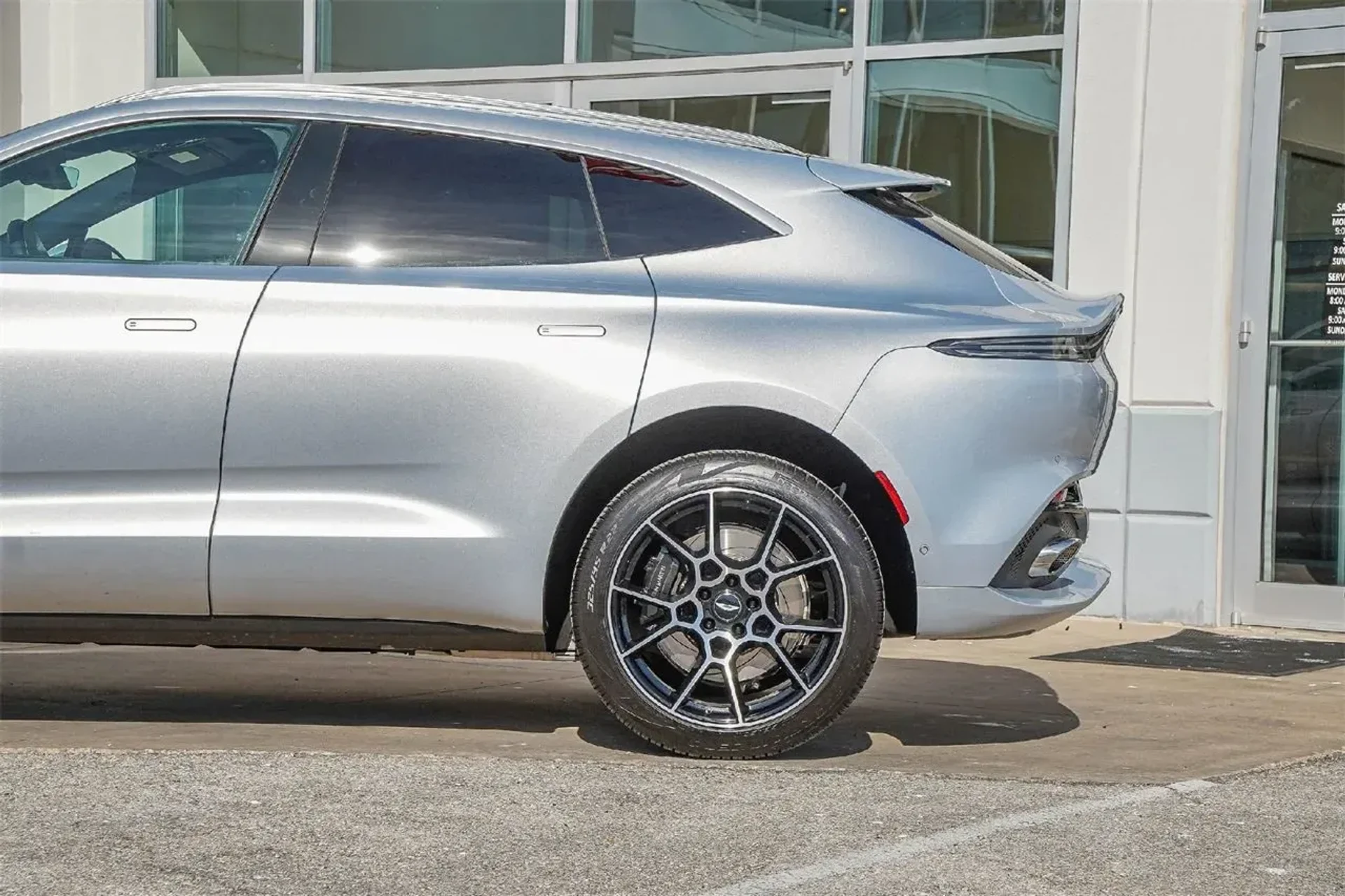 mph013_353320349_c45fcbdfff554afe80e7f9c1608dd958_c6d6af54c0